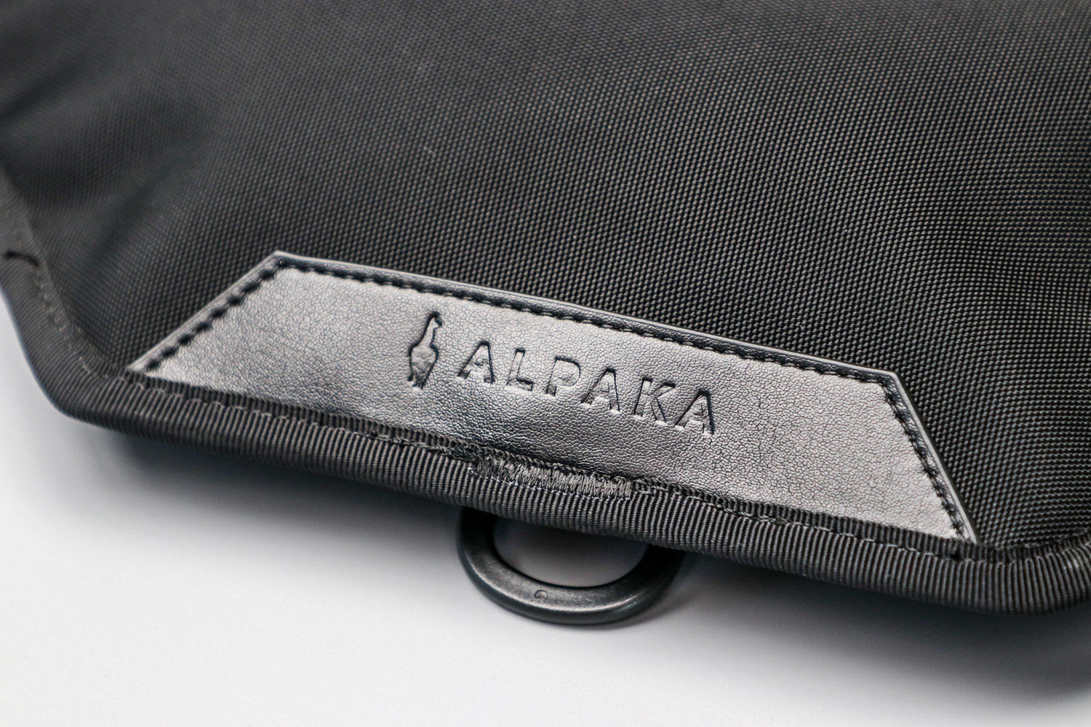 ALPAKA Atom X Sling Material