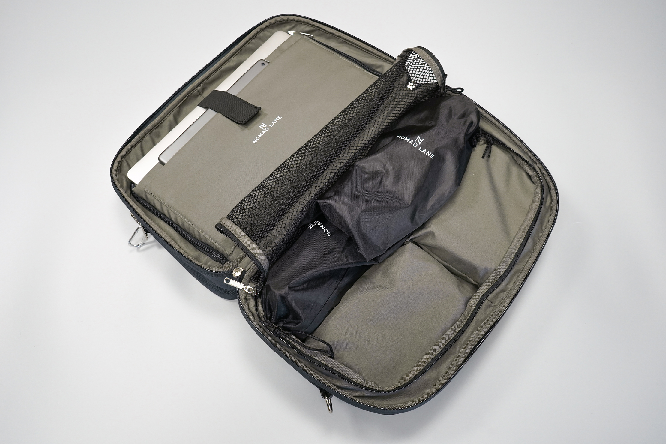 Nomad Lane Bento Bag Sport Edition main compartment
