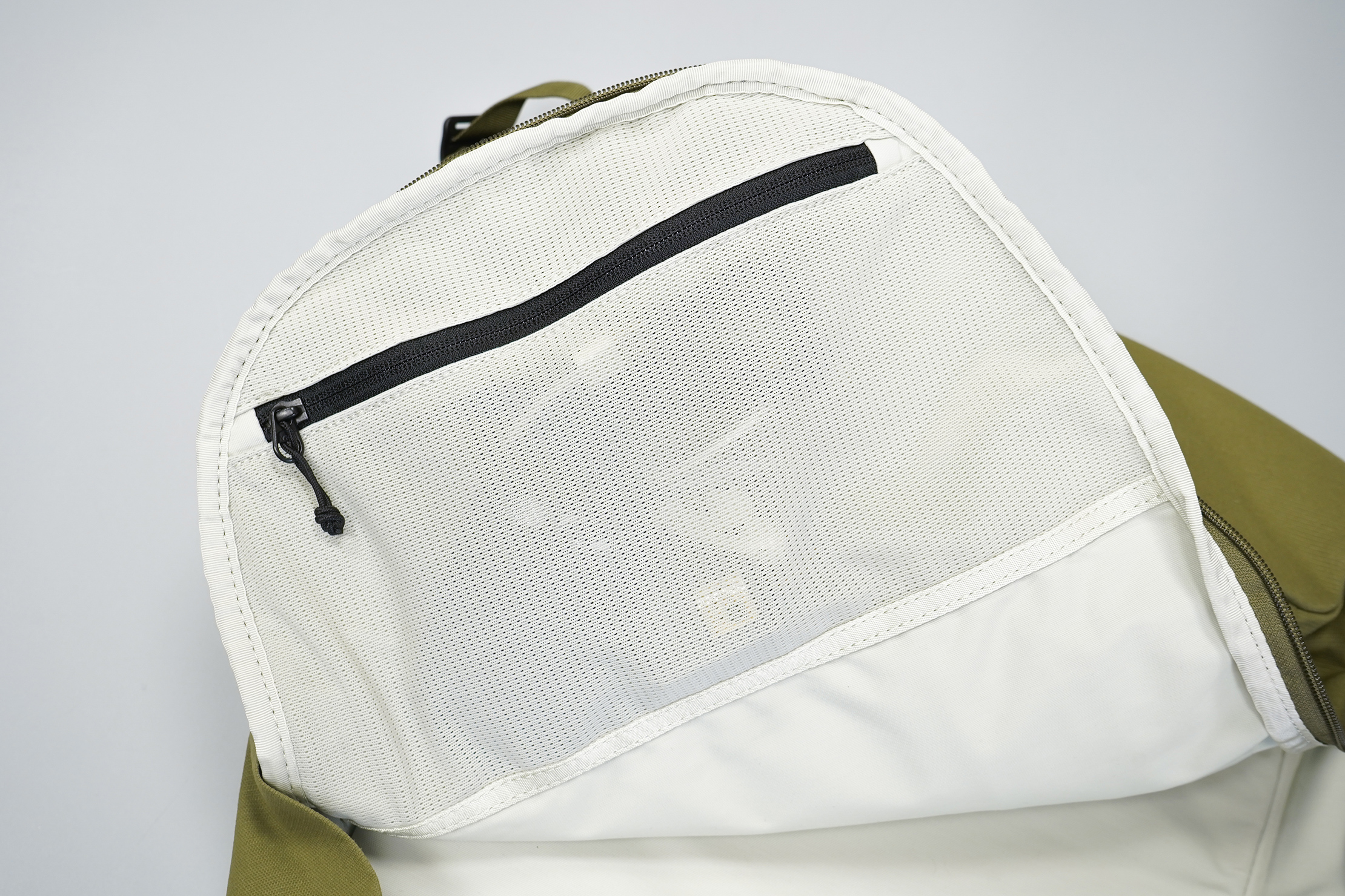 Moment MTW Backpack | Main compartment