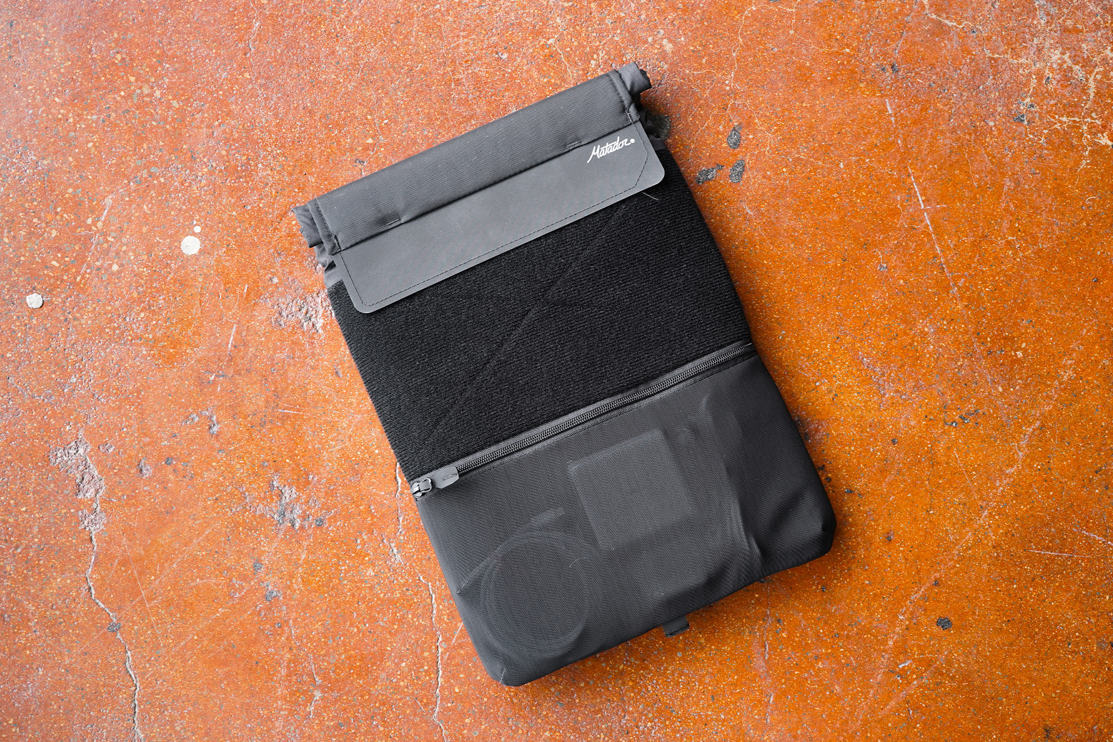 Matador Laptop Base Layer | Using the bag outdoors.