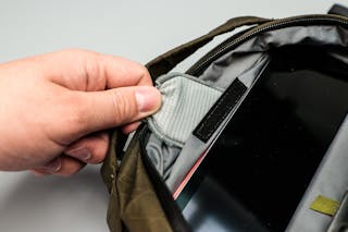 able carry 13 day bag