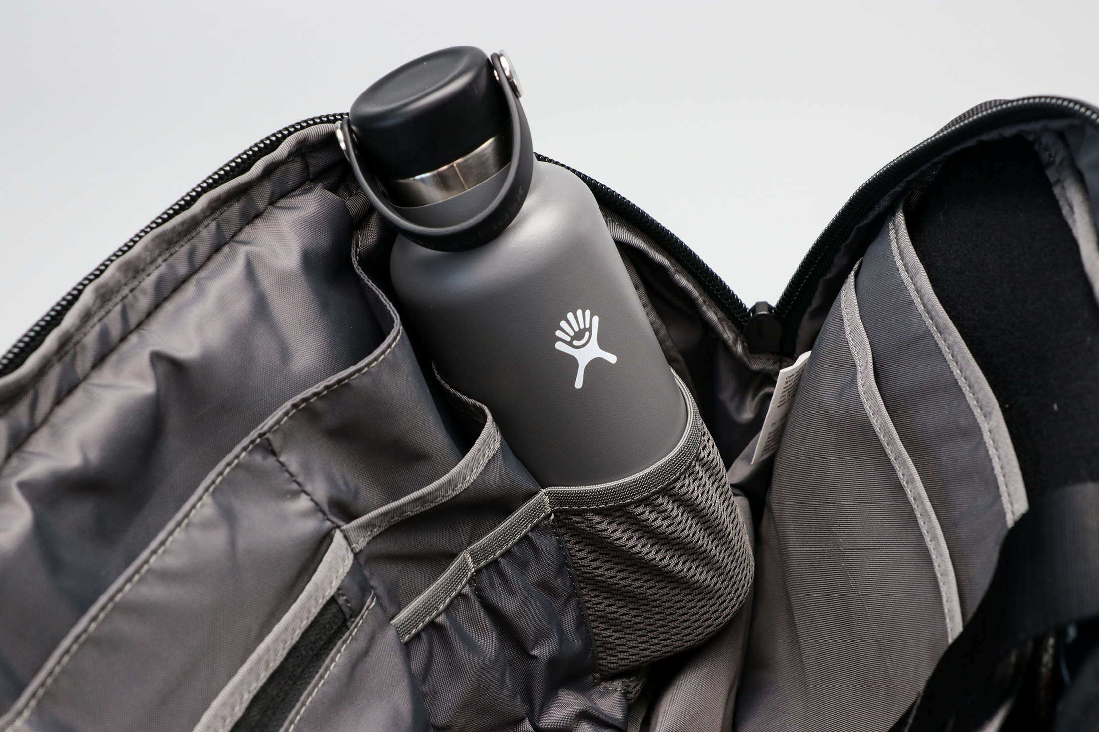 Aer Travel Sling 2 With Bottle