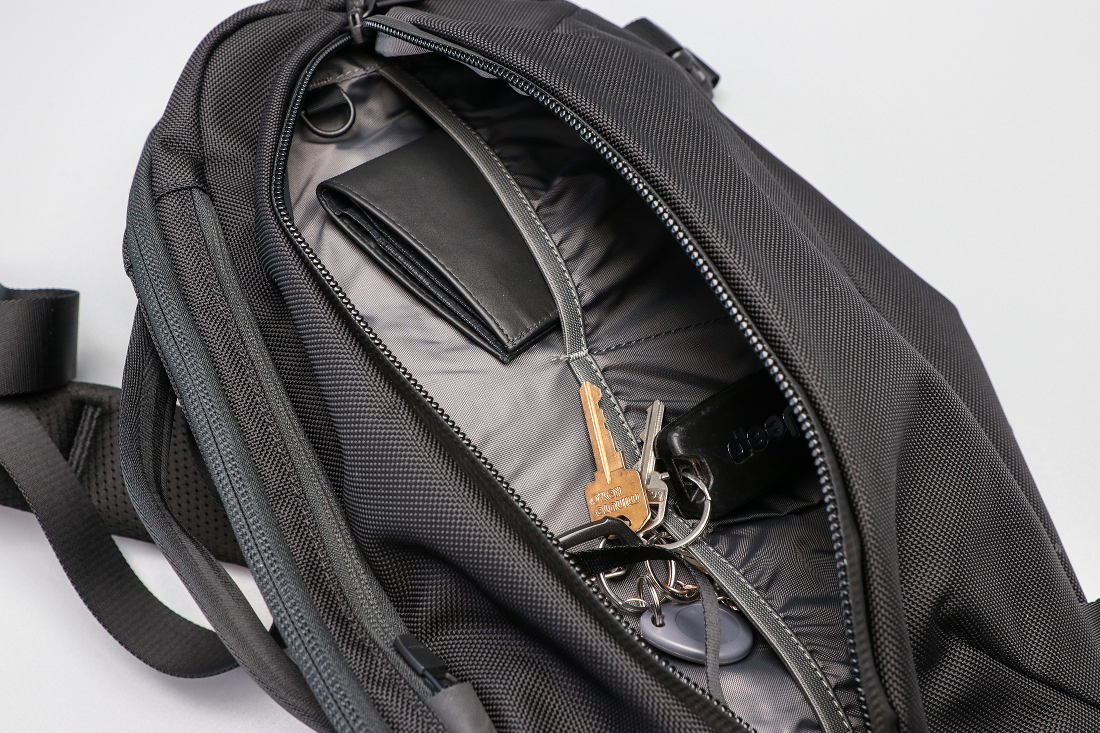 Aer Travel Sling 2 Review Pack Hacker