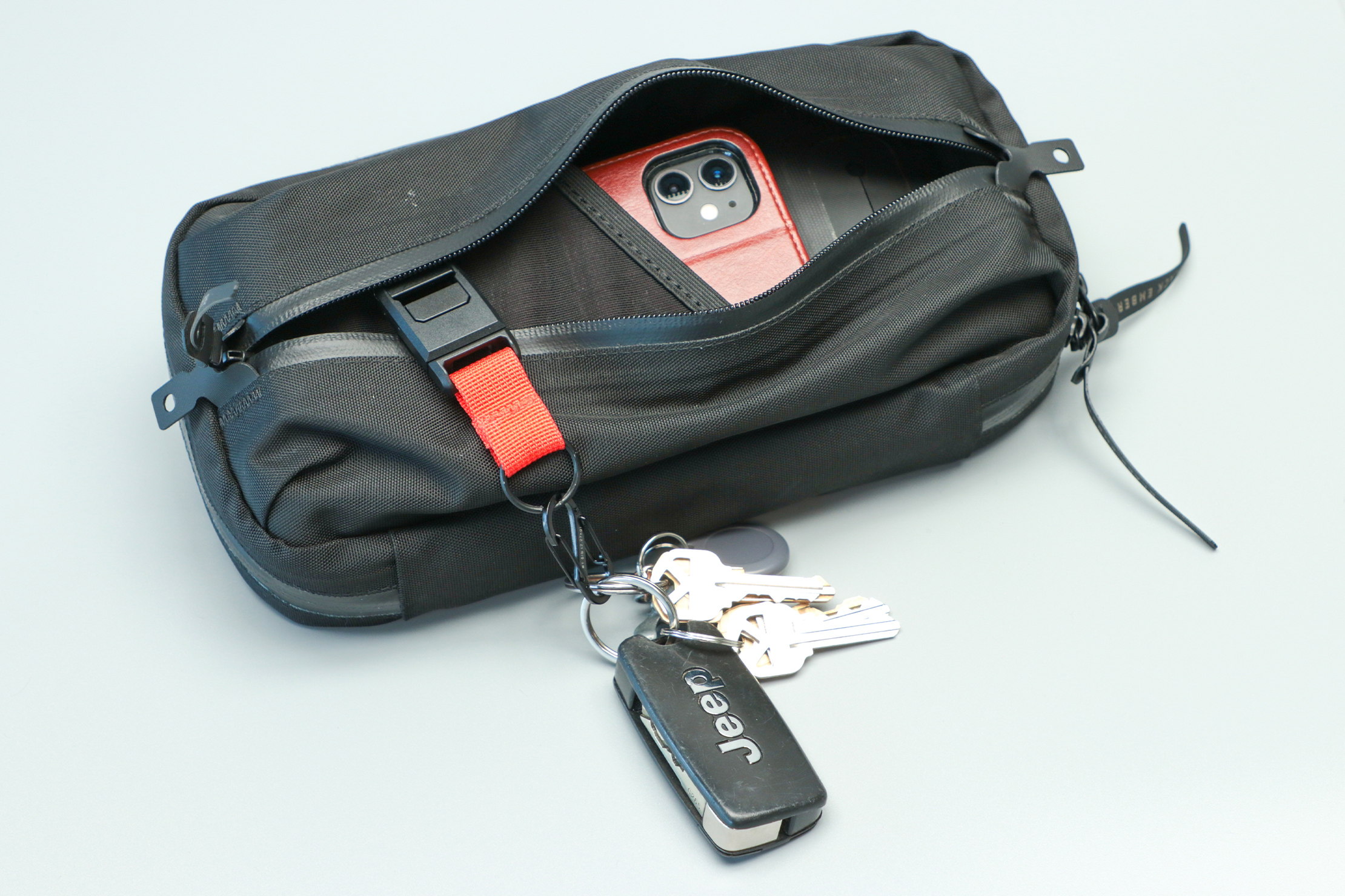 Black Ember TKS (Tech-Kit Sling) Review | Pack Hacker