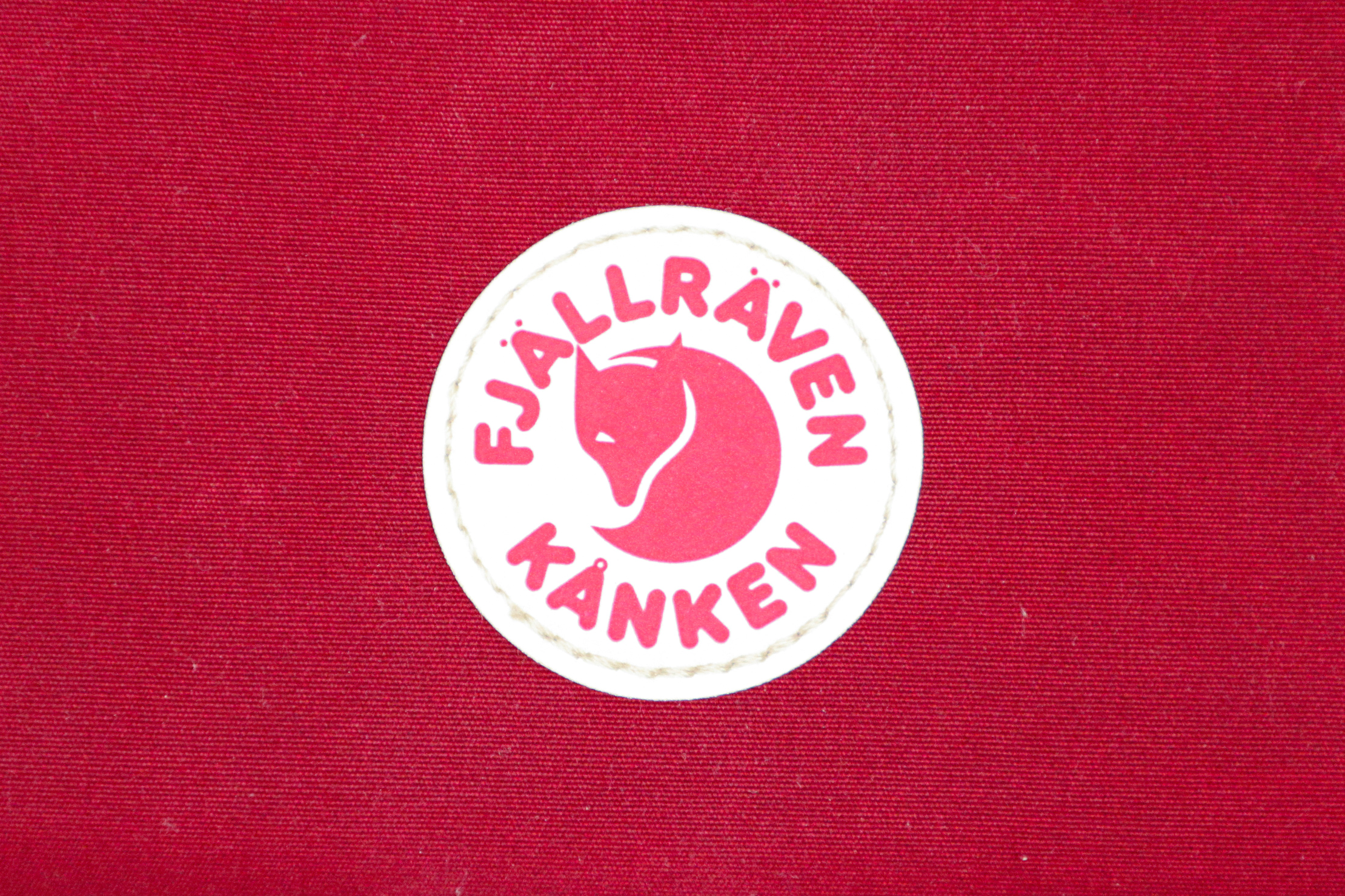 Fjallraven Kanken Travel Wallet Logo