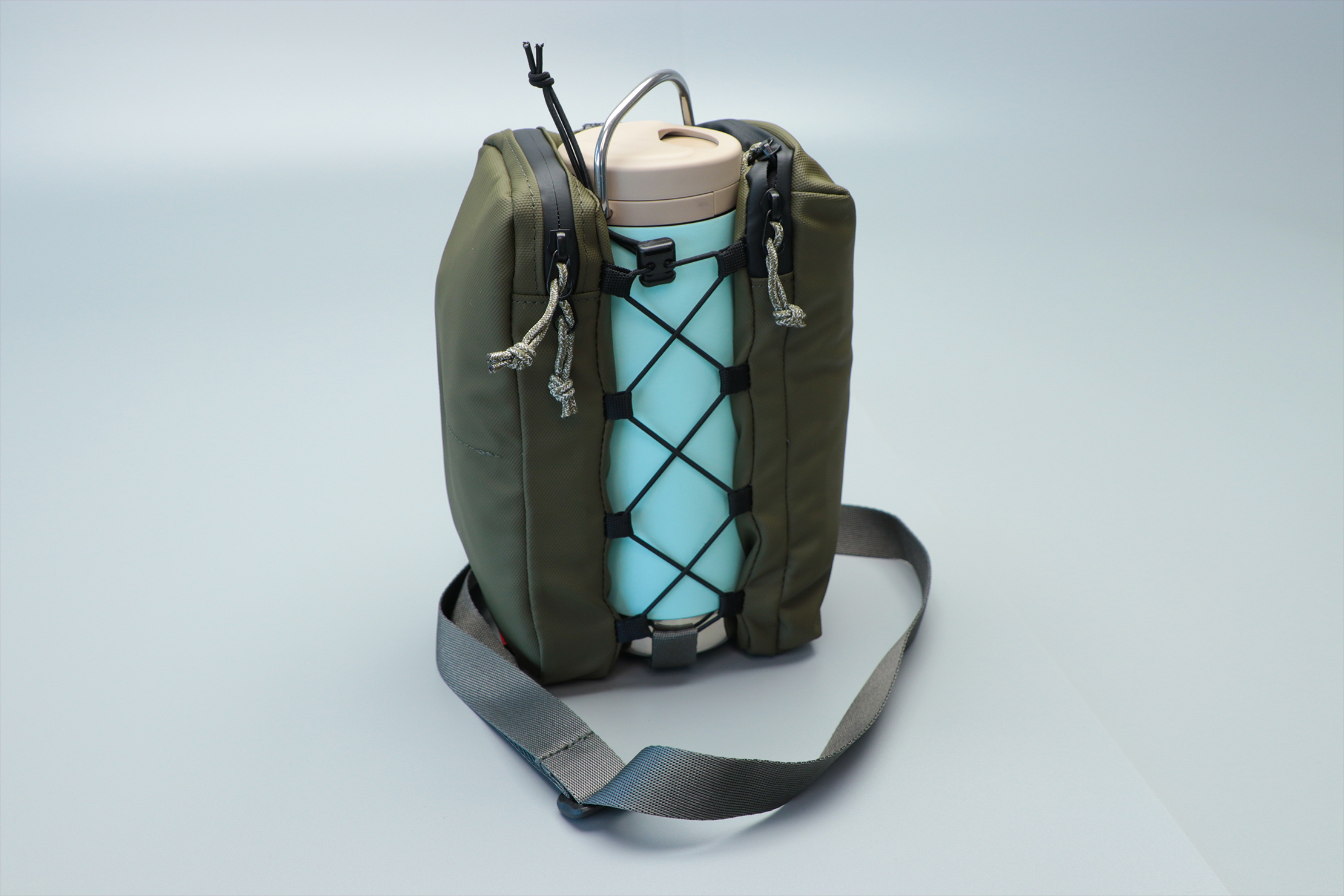 Topologie Brick Pouch Bottle