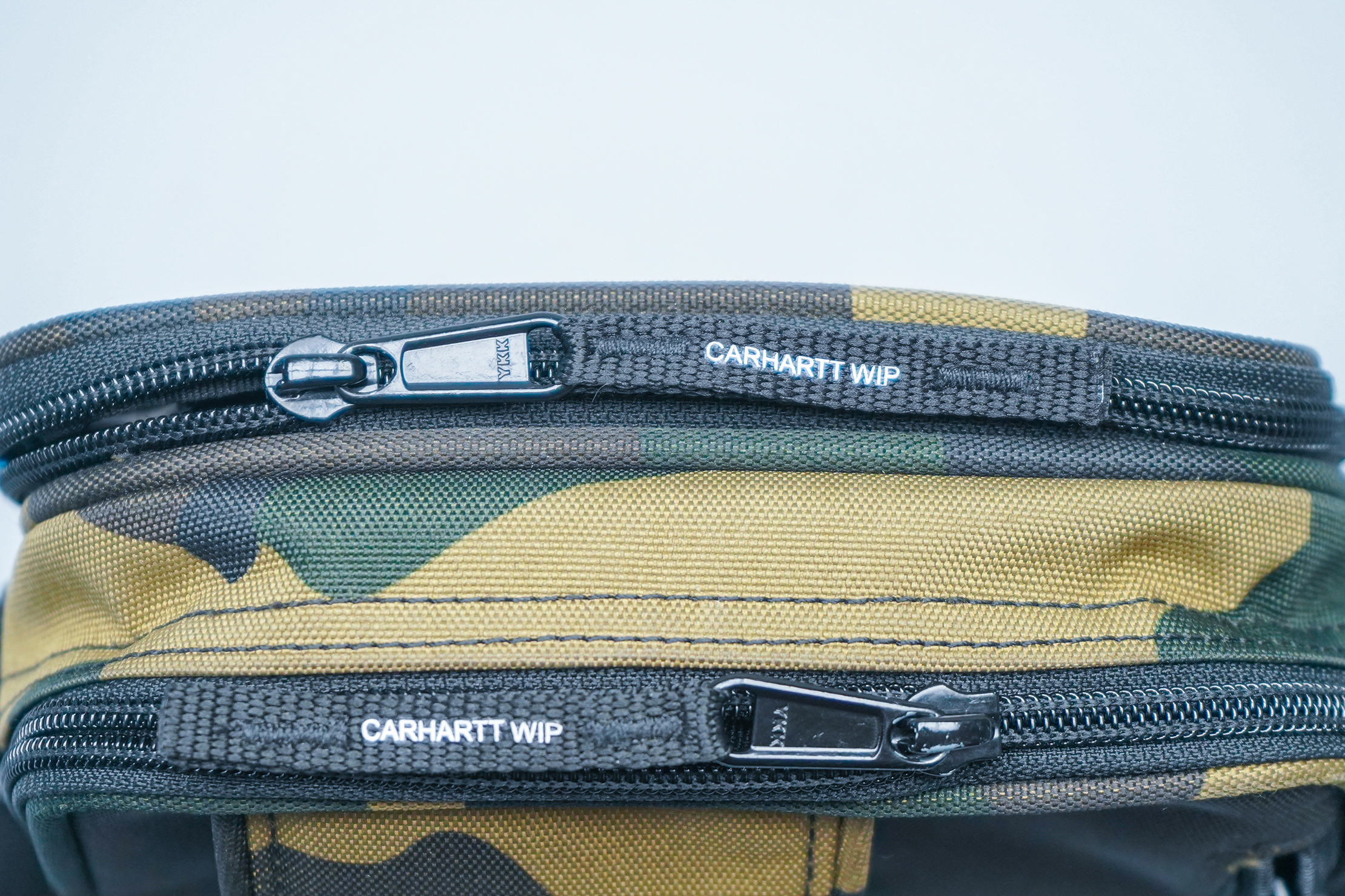 WHAT'S IN MY BAG  CARHARTT WIP ESSENTIALS BAG 'SMALL' REVIEW