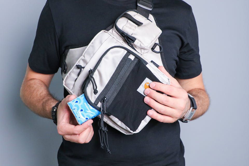 carhartt delta bag
