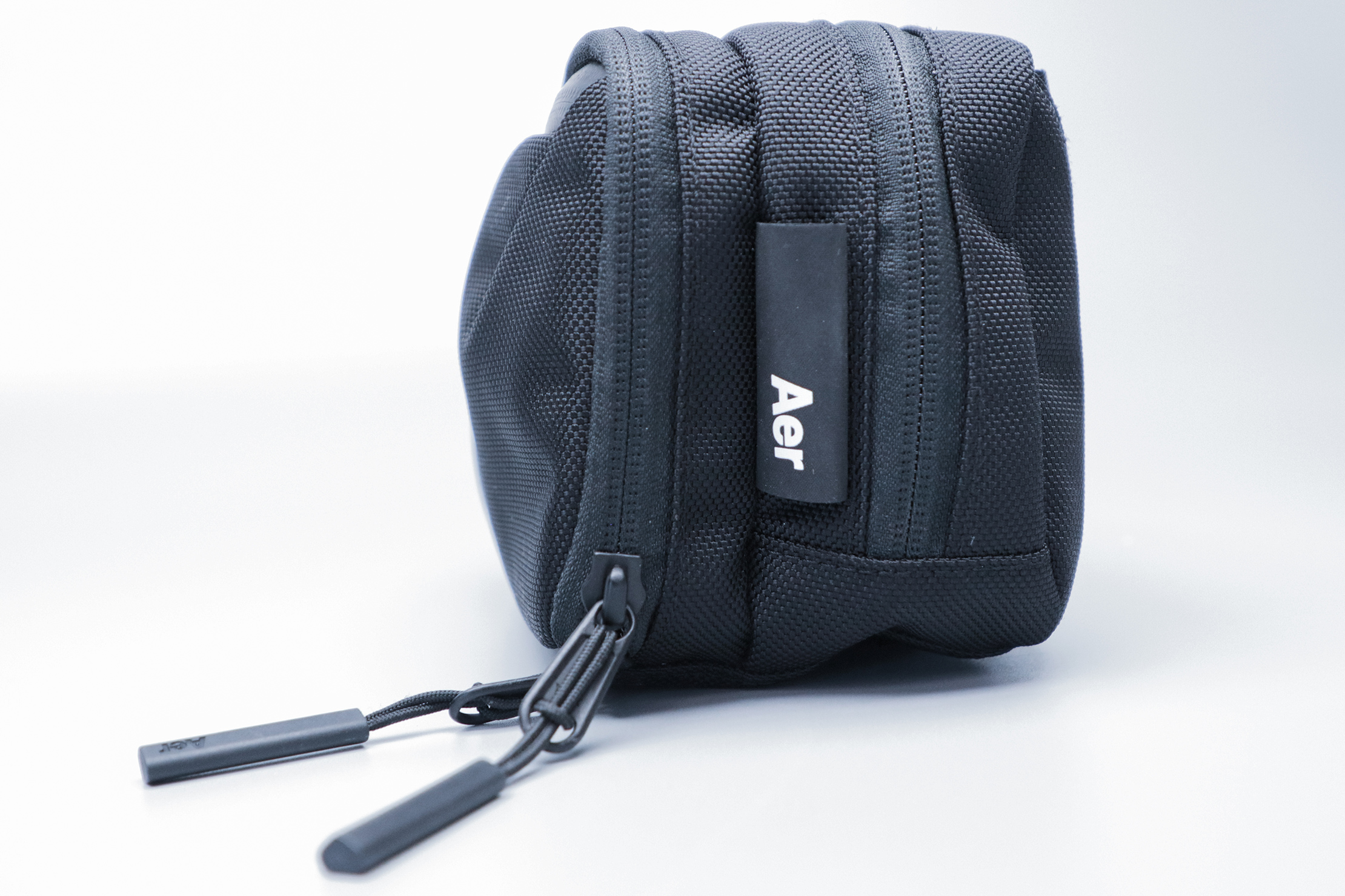 Aer Dopp Kit 2 Logo Material