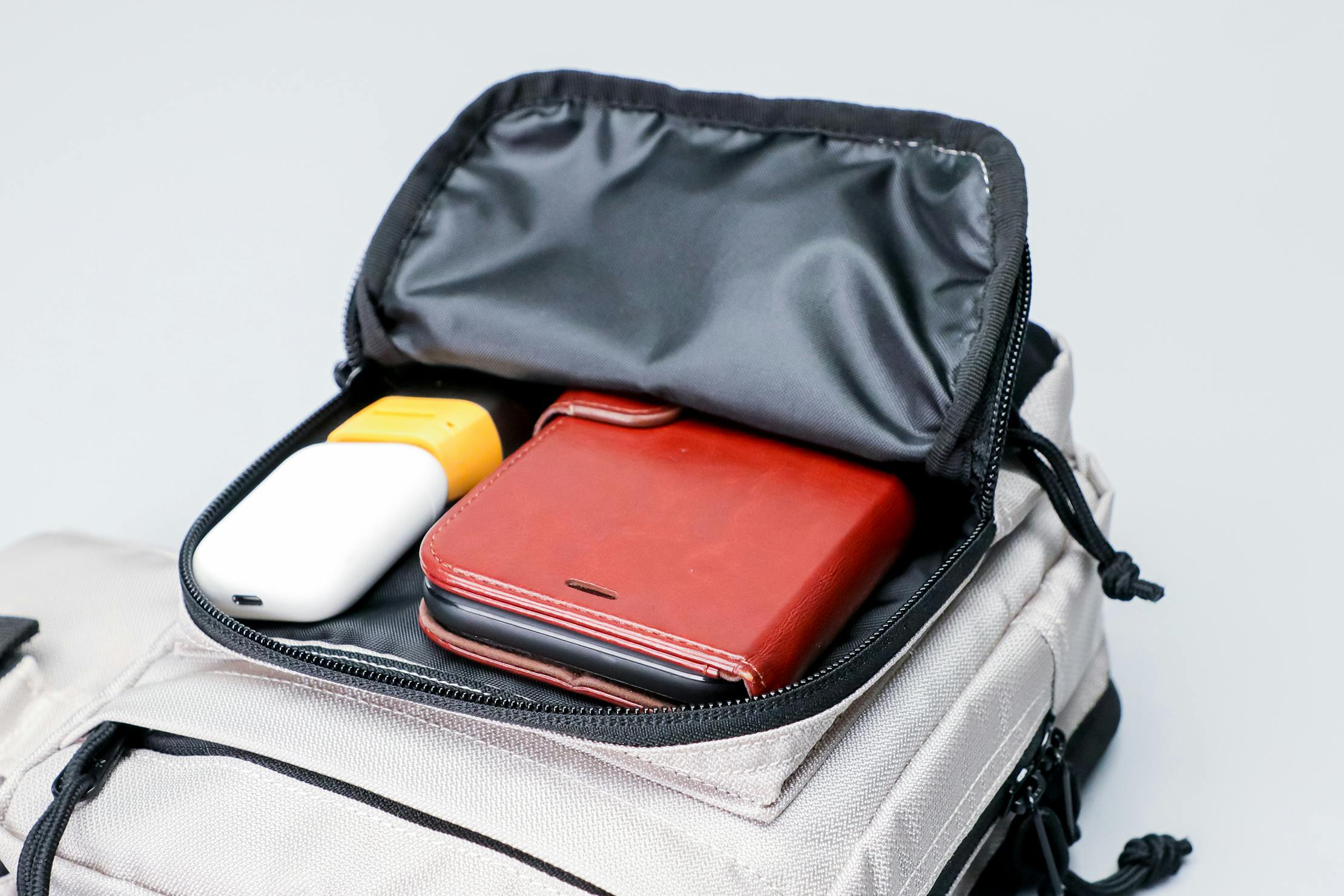 carhartt delta bag