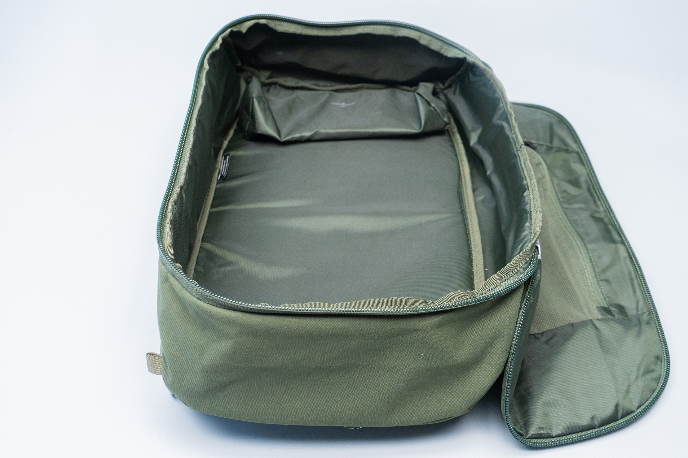 Lightweight Canvas Duffle Bags for Men & Women for Traveling, The Gym, and As Sports Equipment Bag/Organizer