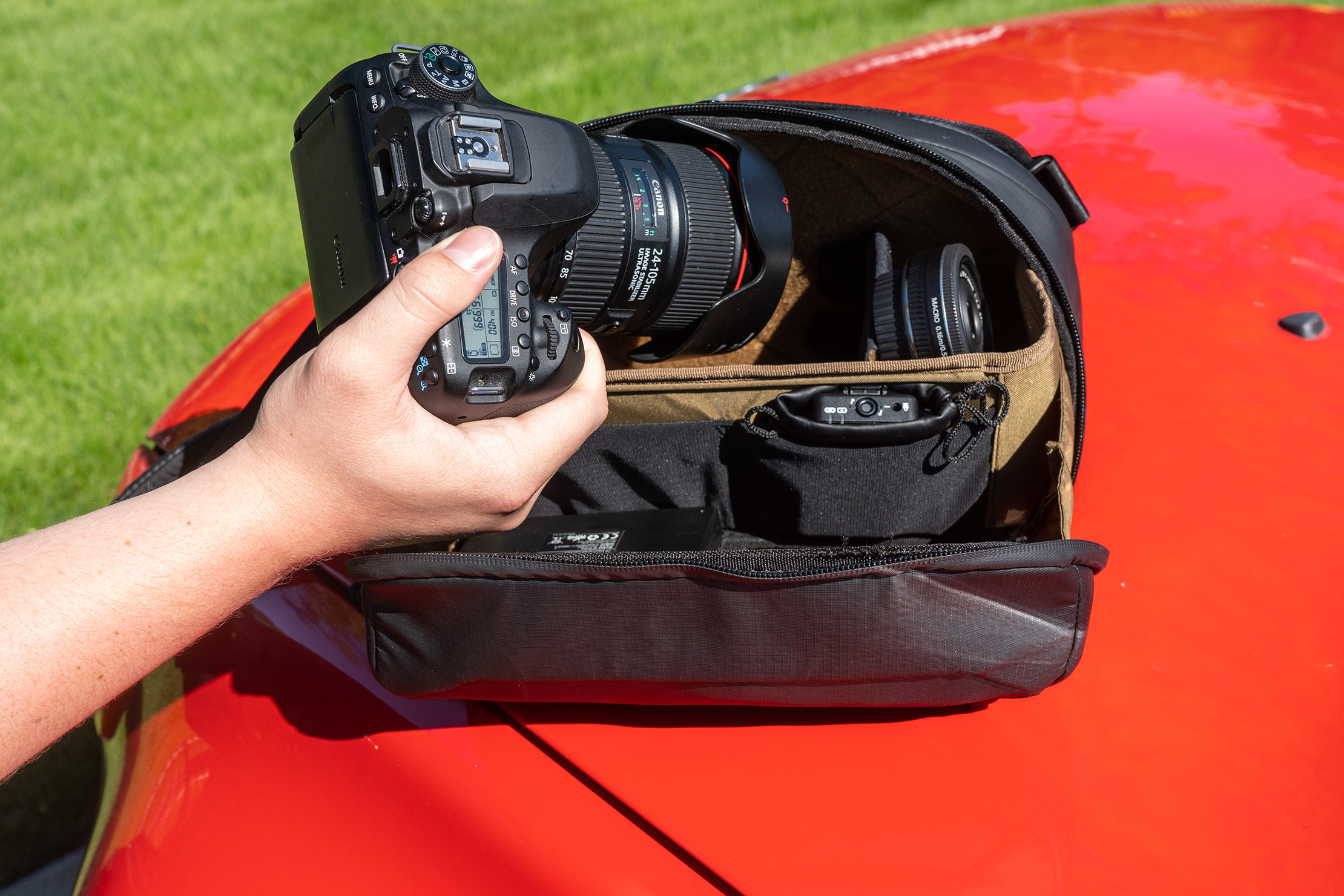 Gomatic Sling 8L Peter McKinnon - Camera Sling Bag