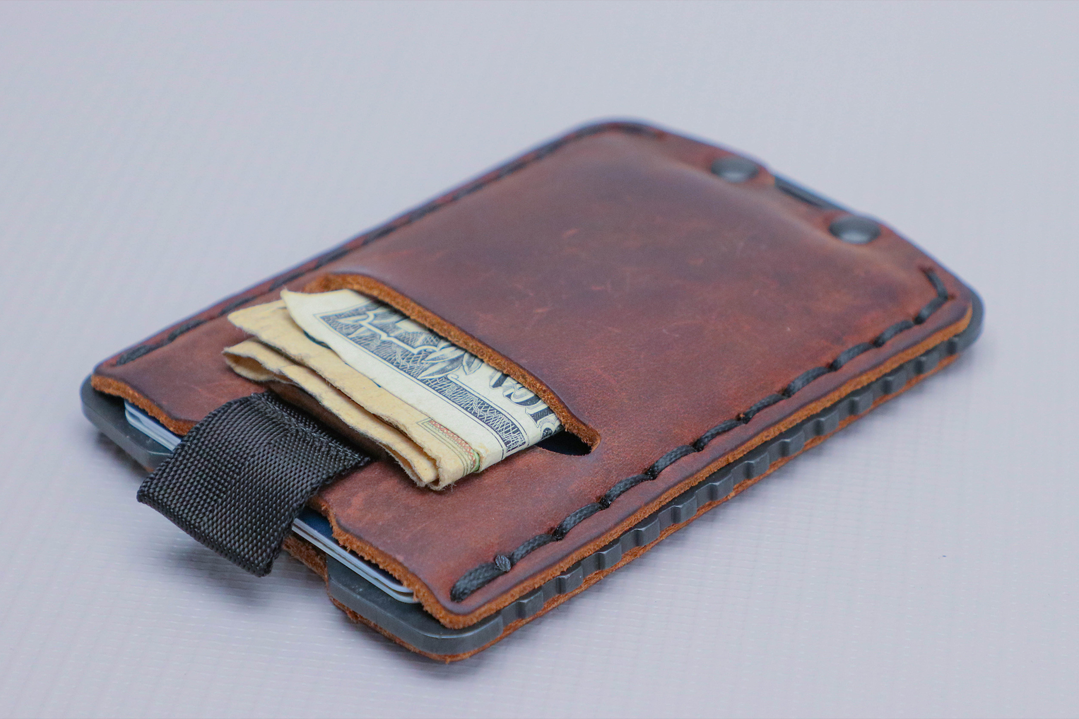 Trayvax Ascent Wallet Back Pocket Closeup