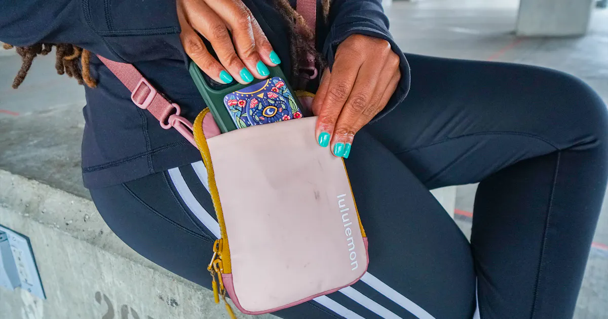 lululemon Easy Access Crossbody Bag Review | Pack Hacker lululemon Easy Access Crossbody Bag Review | Pack Hacker