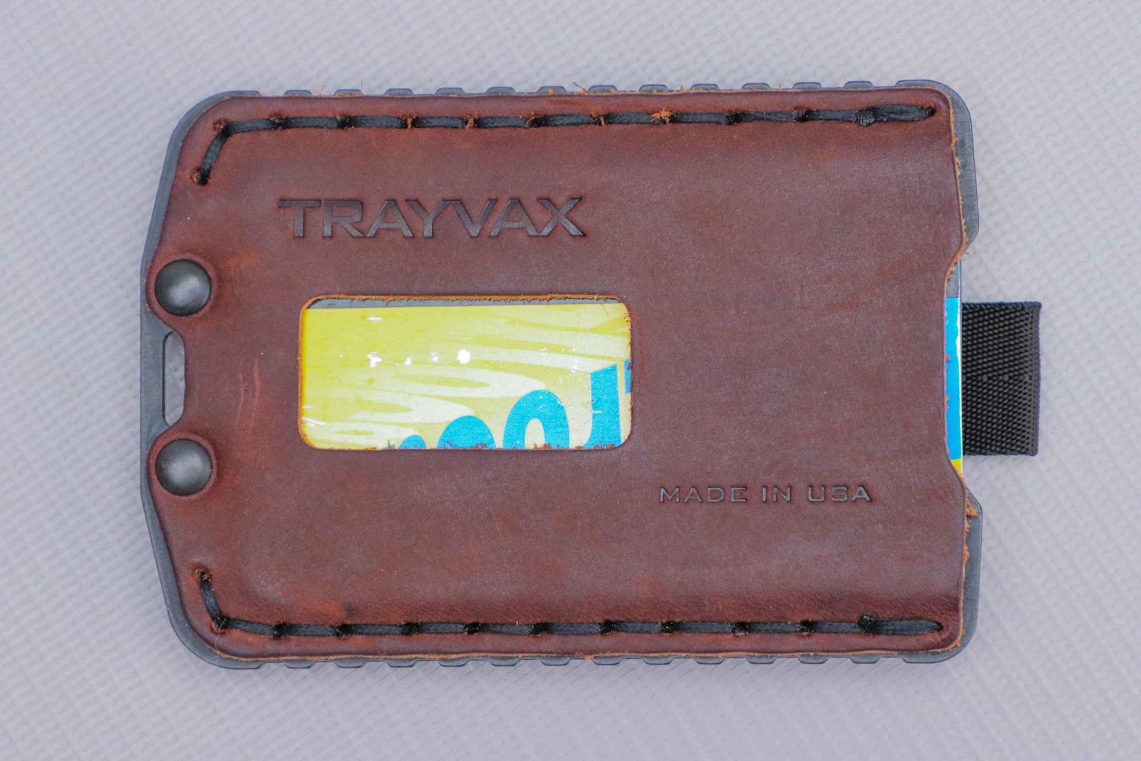 Trayvax Ascent Wallet Studio Closeup