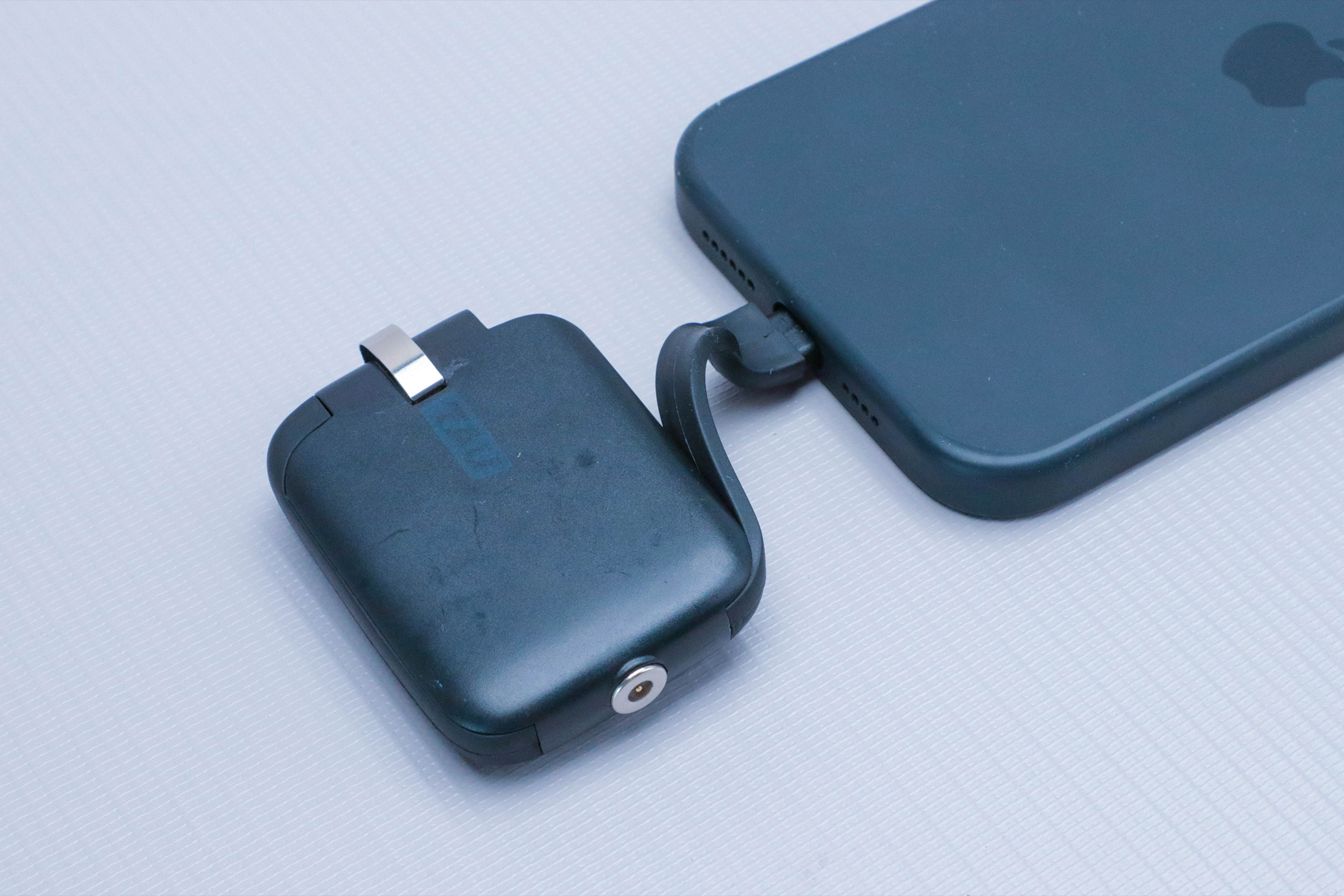 Review: Rolling Square TAU 2 mini power bank is lightweight and compact