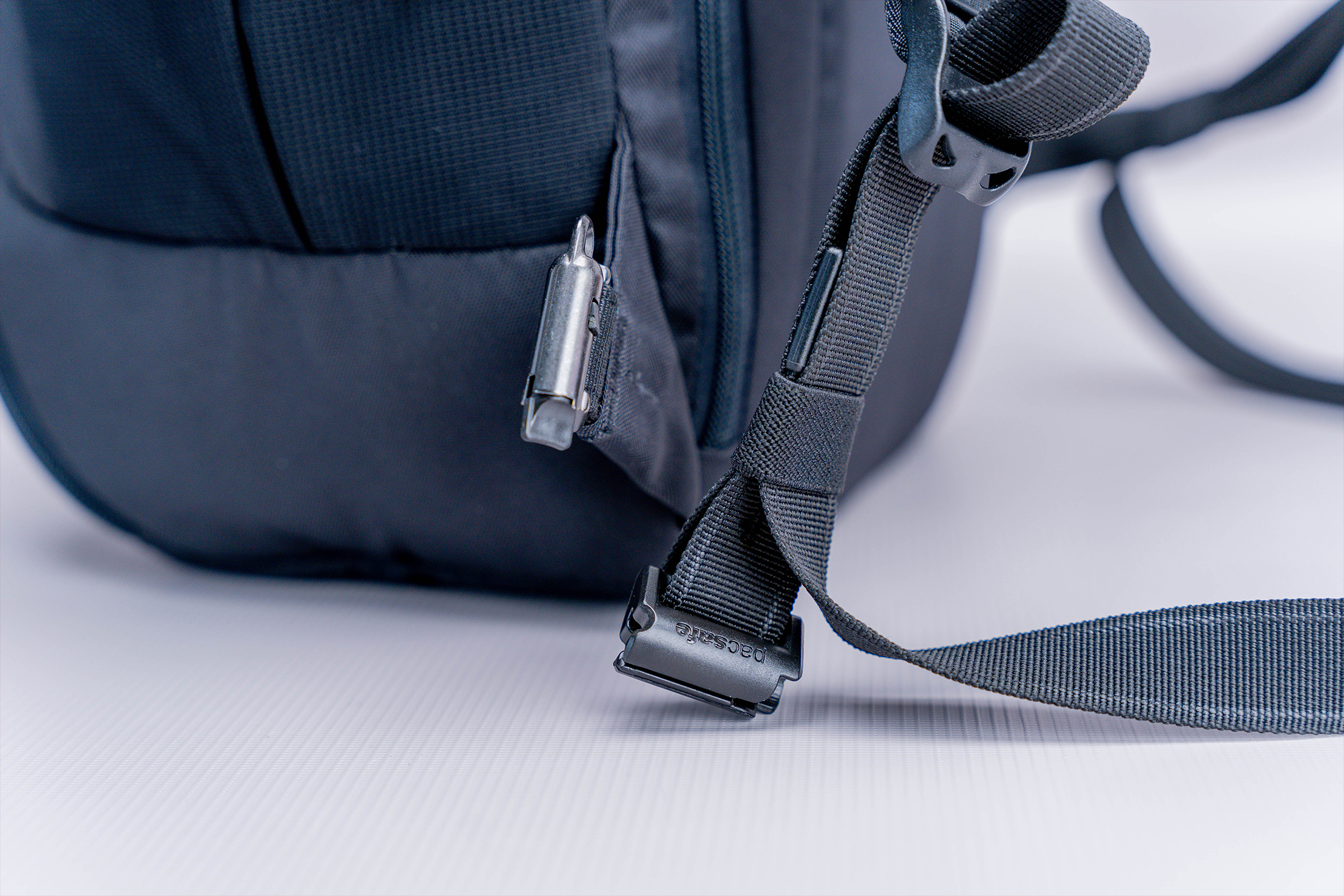 Pacsafe Venturesafe EXP35 Travel Backpack Strap 2