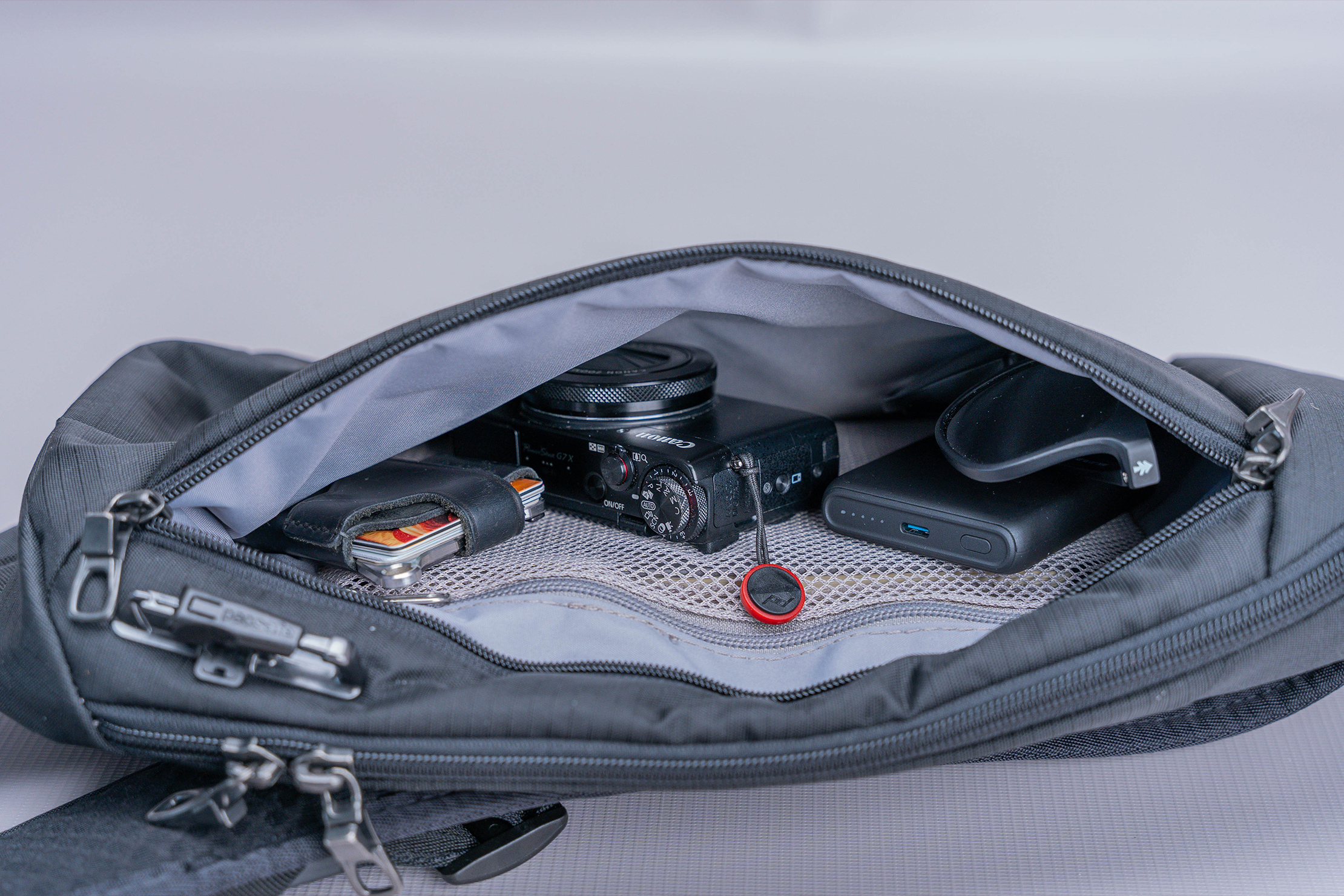 Pacsafe Vibe 325 Anti-Theft Sling Pack Review | Pack Hacker