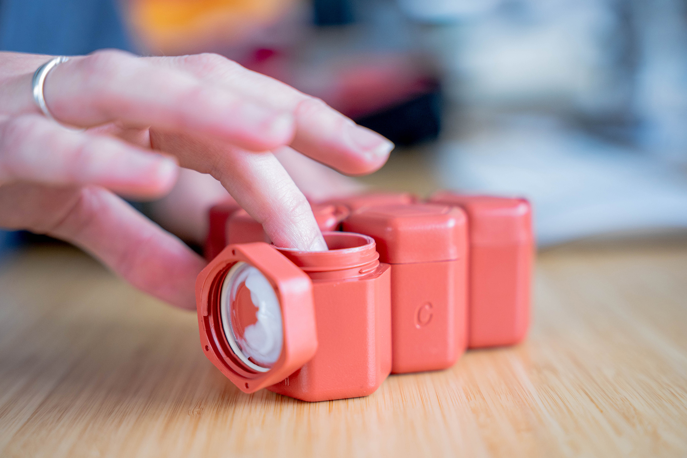 Leakproof and Magnetic Travel Containers