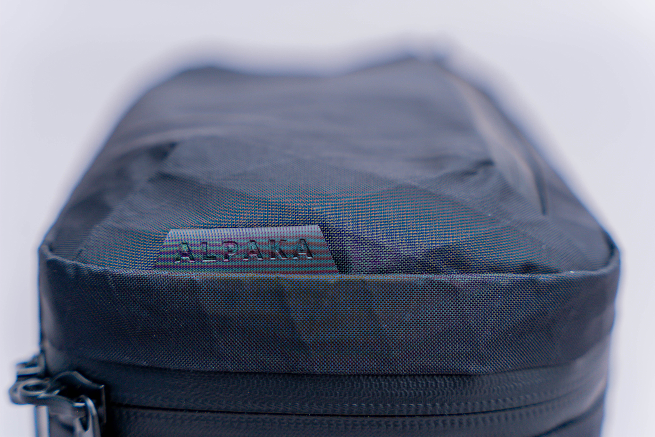 ALPAKA Elements Tech Case Brand