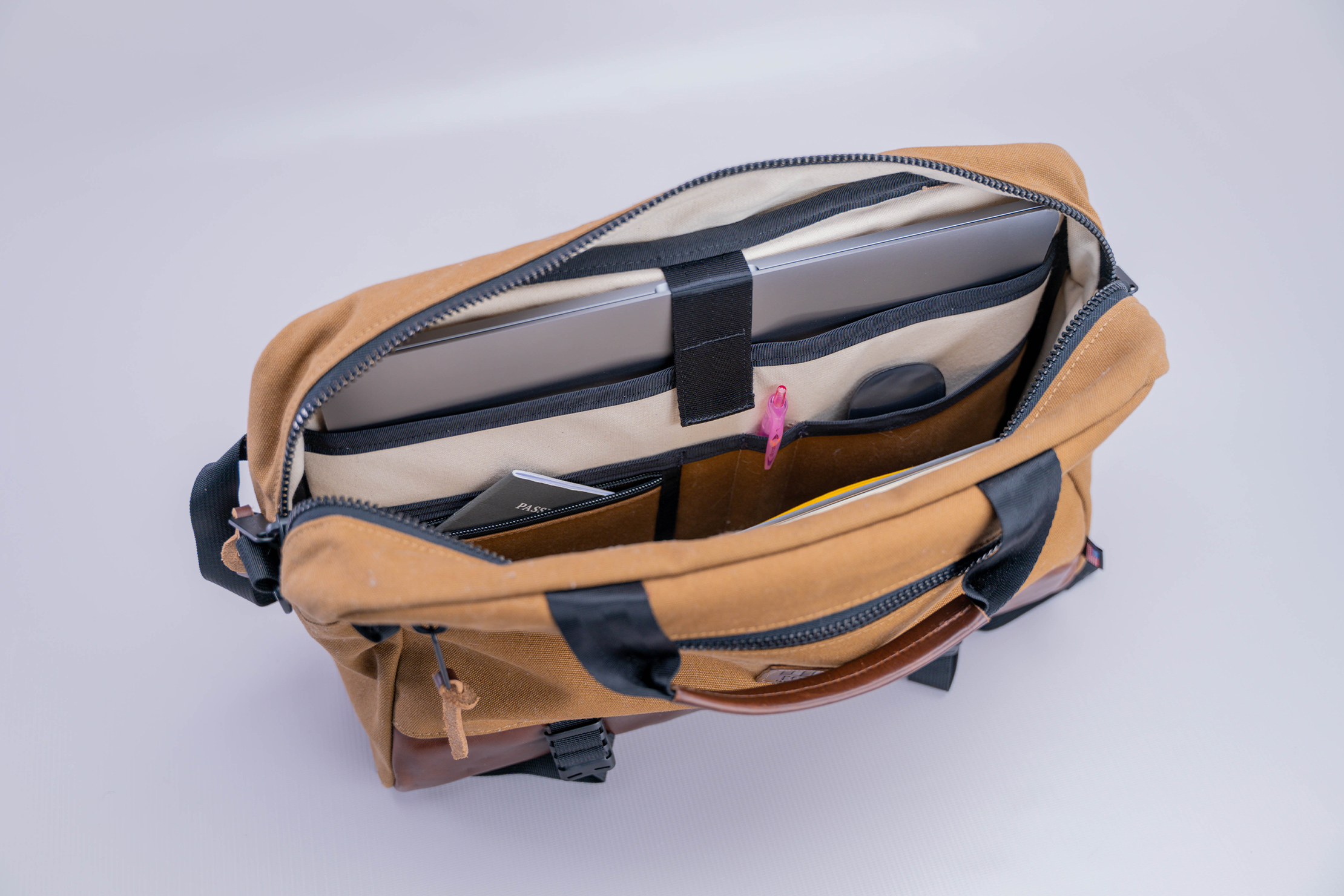 topo designs commuter briefcase