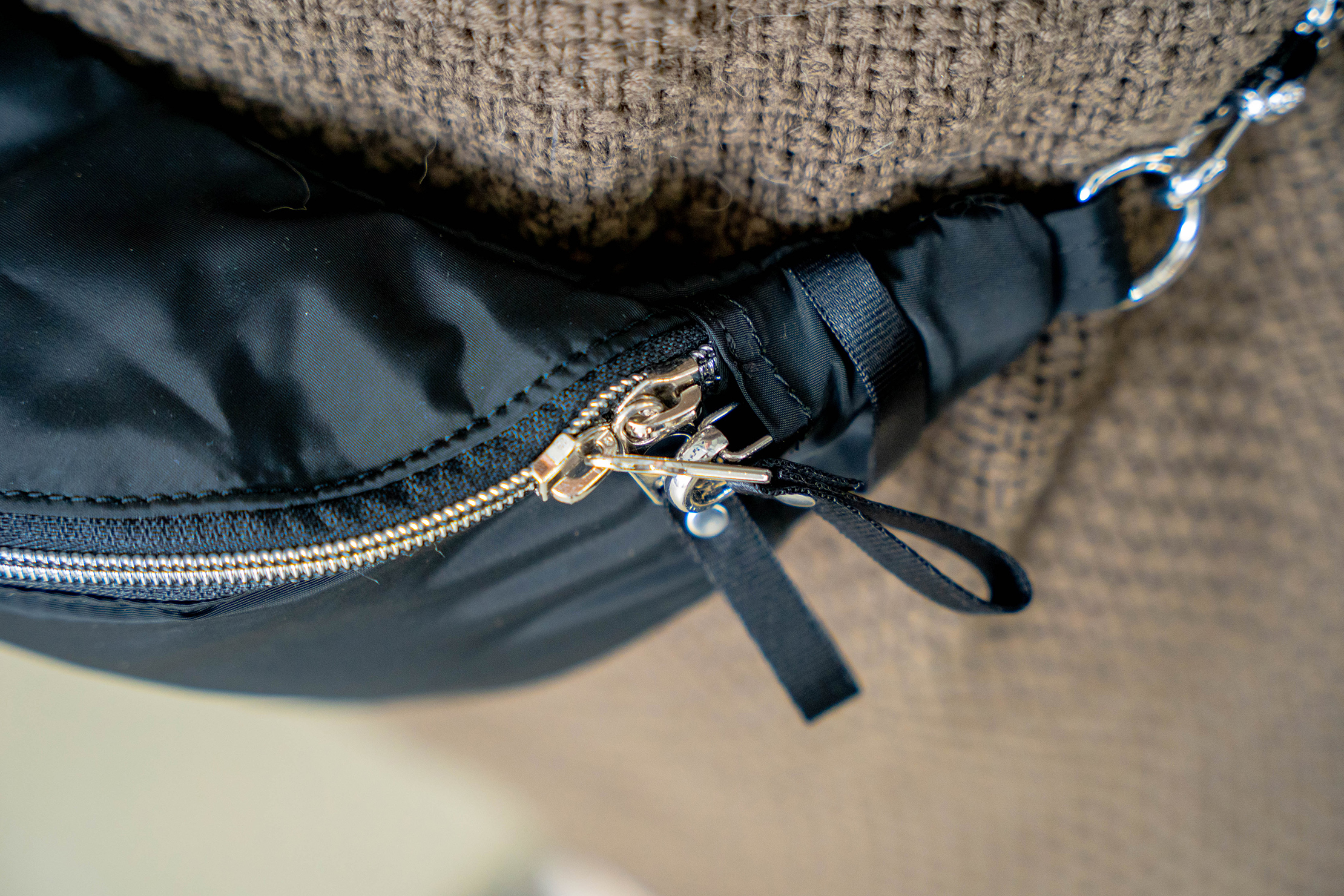 Pacsafe Stylesafe Anti-Theft Sling Pack Review