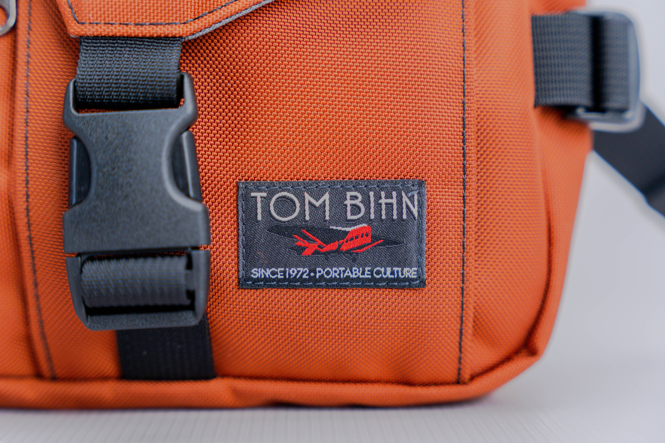 Tom Bihn Le Petit Derriere Review | Pack Hacker