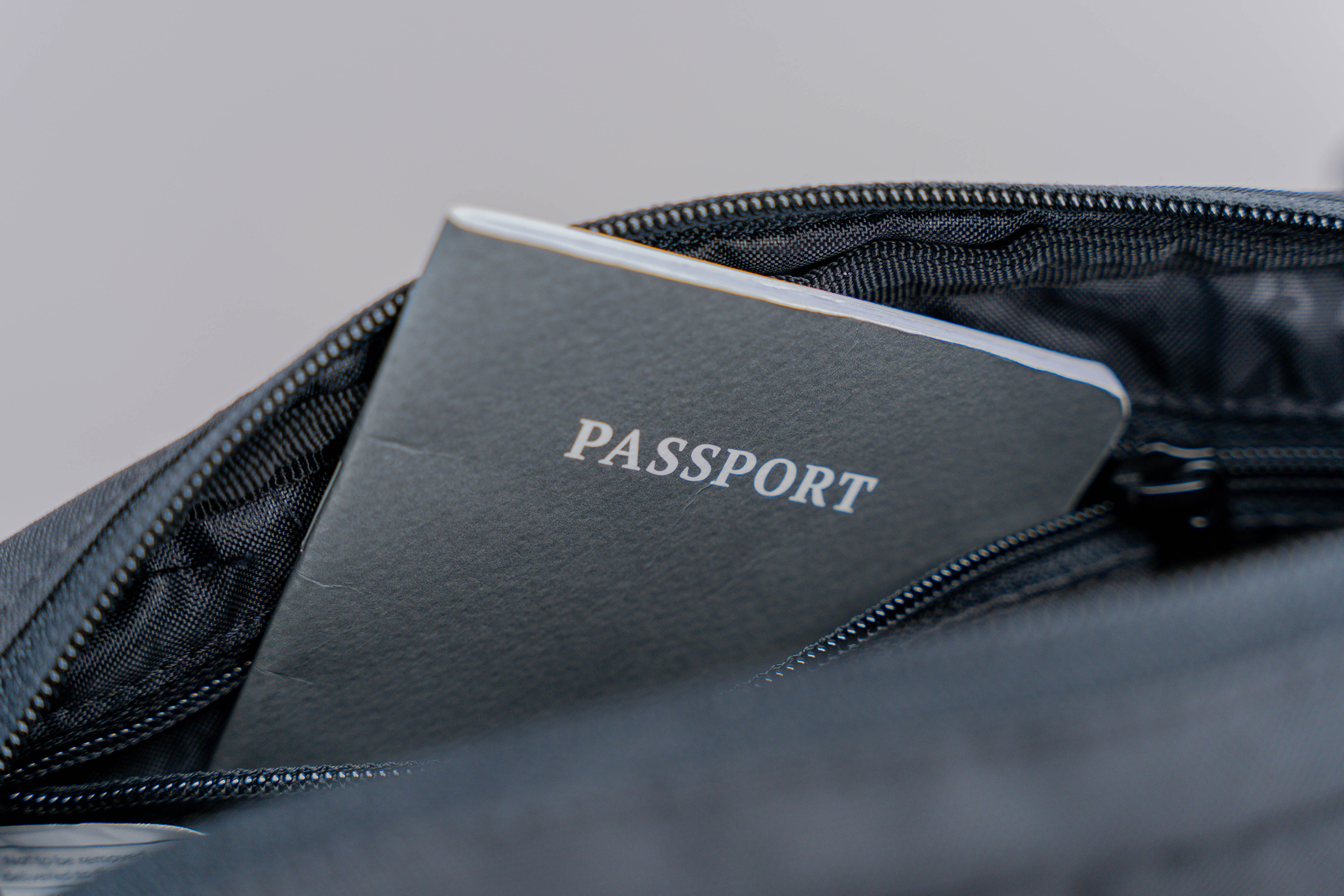 HEX Aspect Black Sling Passport