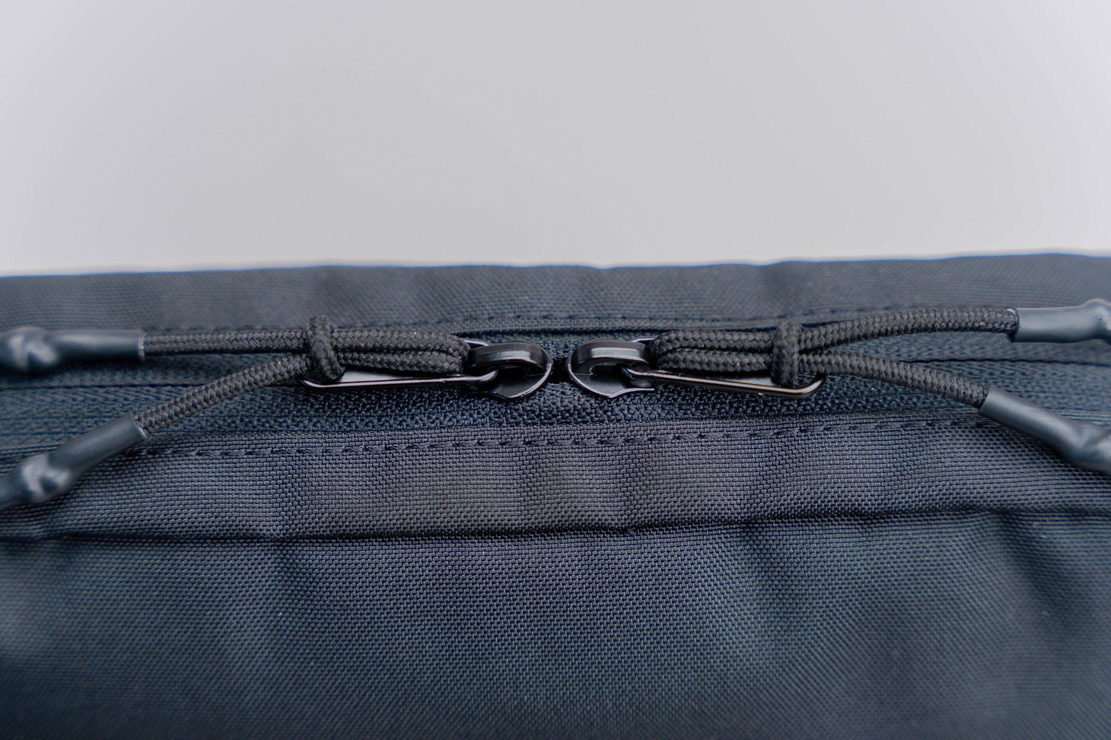 HEX Aspect Black Sling Zipper