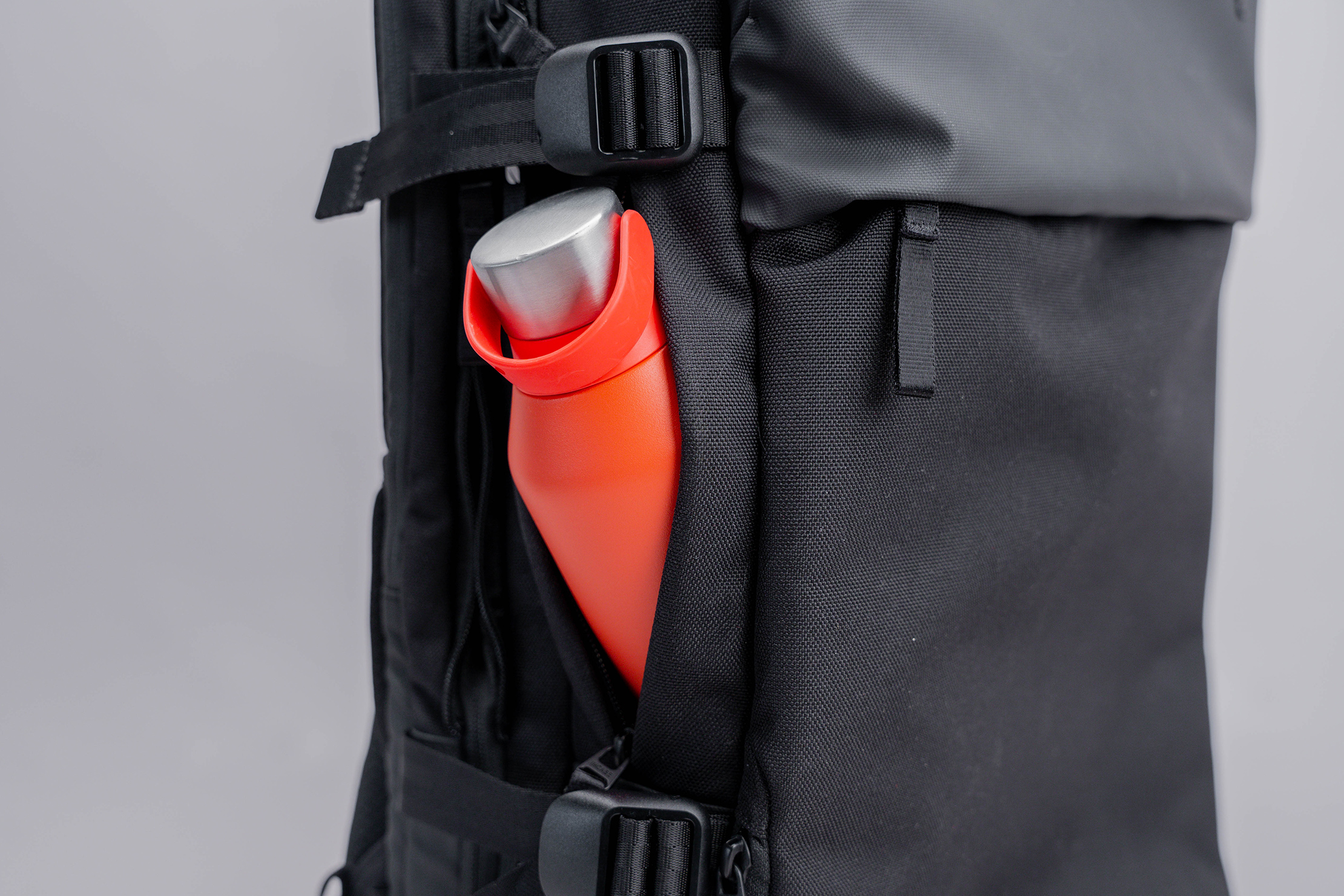 Incase A.R.C. Travel Pack Water Bottle
