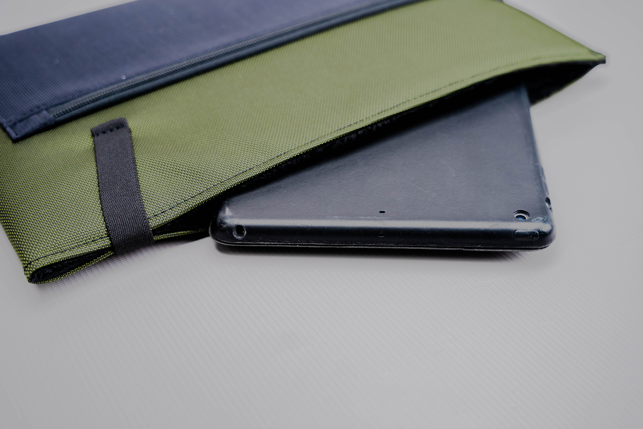 Waterfield Designs Dash Sleeve Tablet