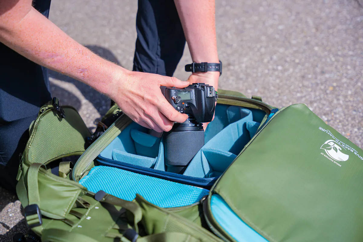 Shimoda Designs Explore V2 30 Zaino Per Fotocamera Verde Militare - Con Insertio Mirrorless Medio E Passaporto