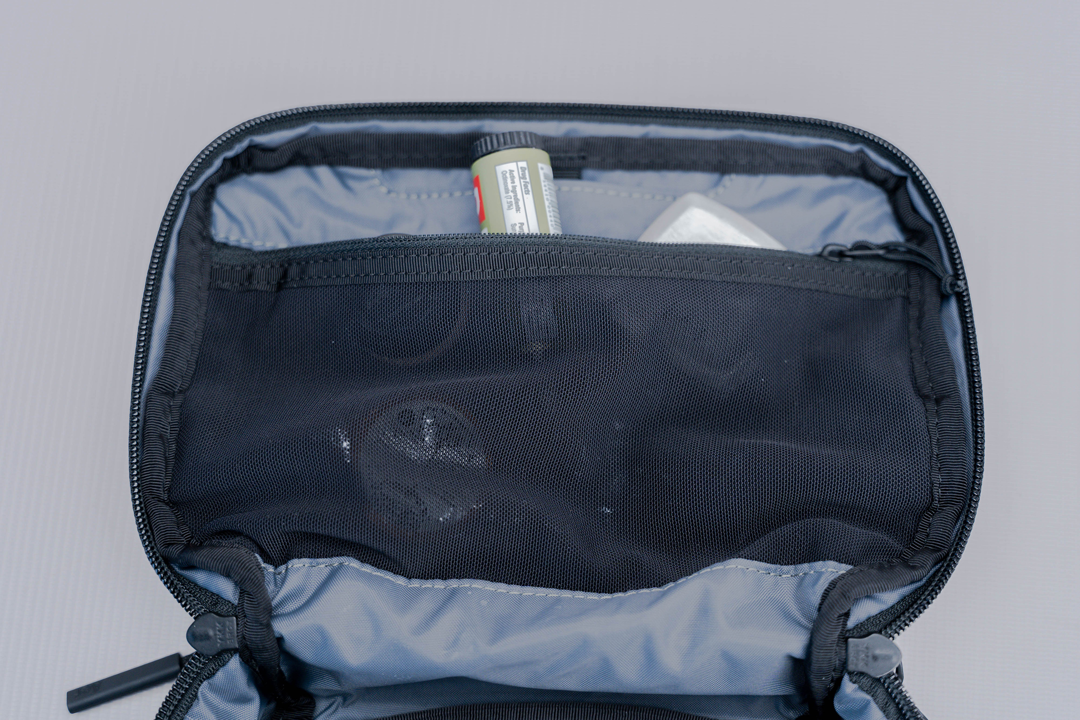 Aer Travel Kit 2 Mesh Pocket