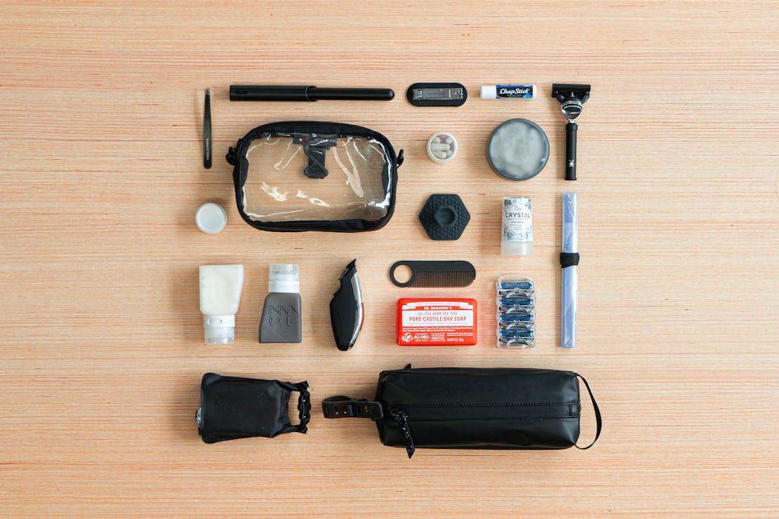 Digital Nomad Packing List Men's Toiletries & Personal Care