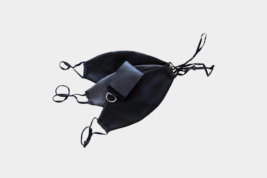 Gravel Pack Face Mask with Carrying Case