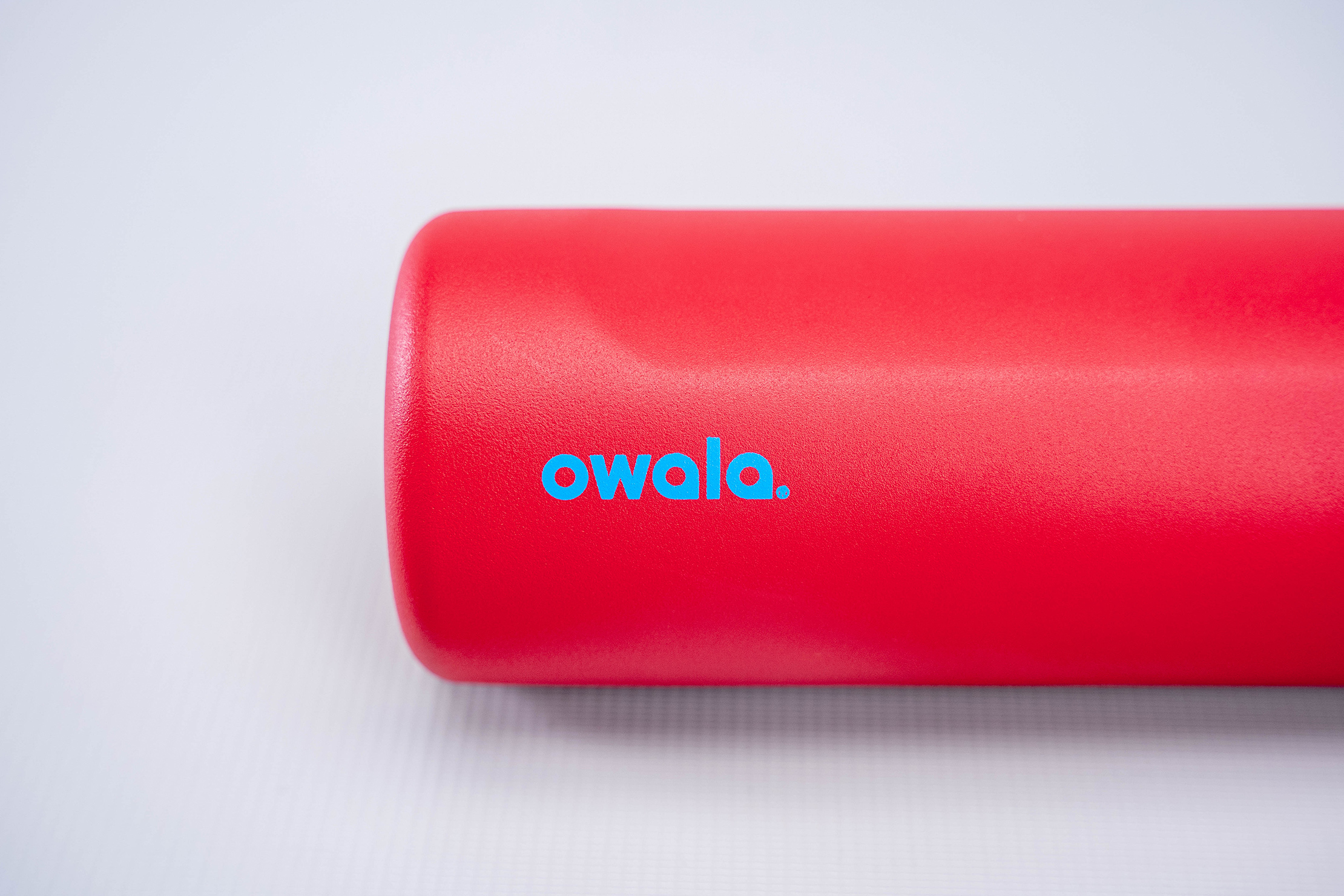 Owala FreeSip Vacuum Water Bottle In Use Body