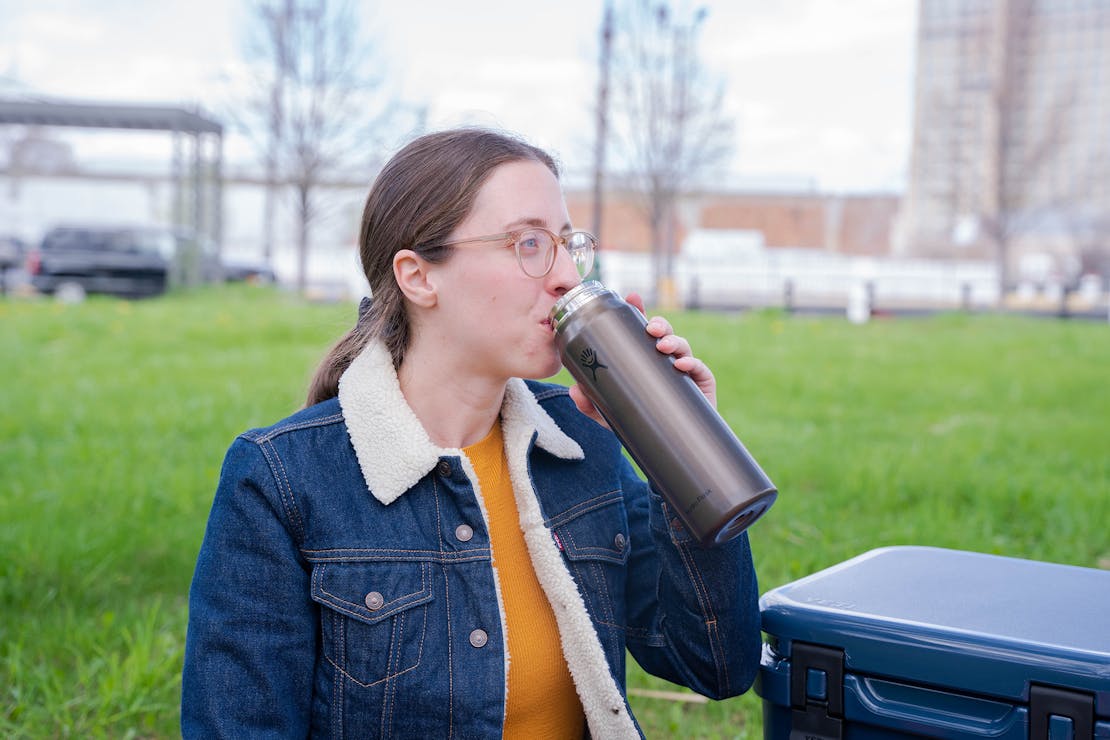 Hydro Flask 32 oz Lightweight Wide Mouth Trail Series Water Bottle