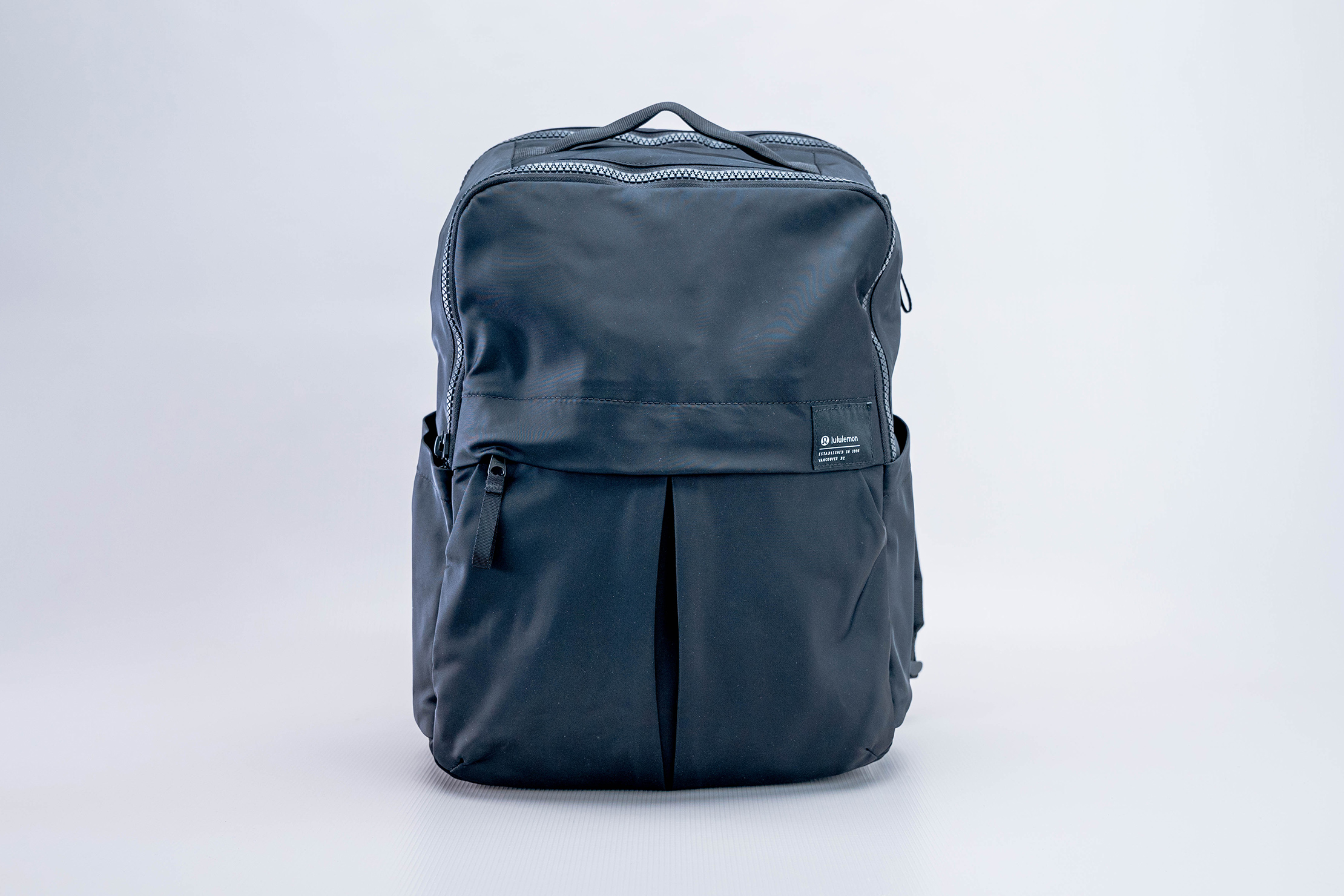 lululemon-everyday-backpack-2-0-23l-studio