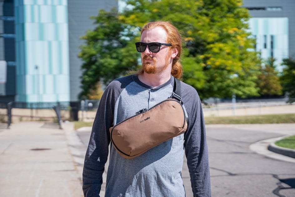 Pacsafe Metrosafe X Anti-Theft Urban Sling Review | Pack Hacker