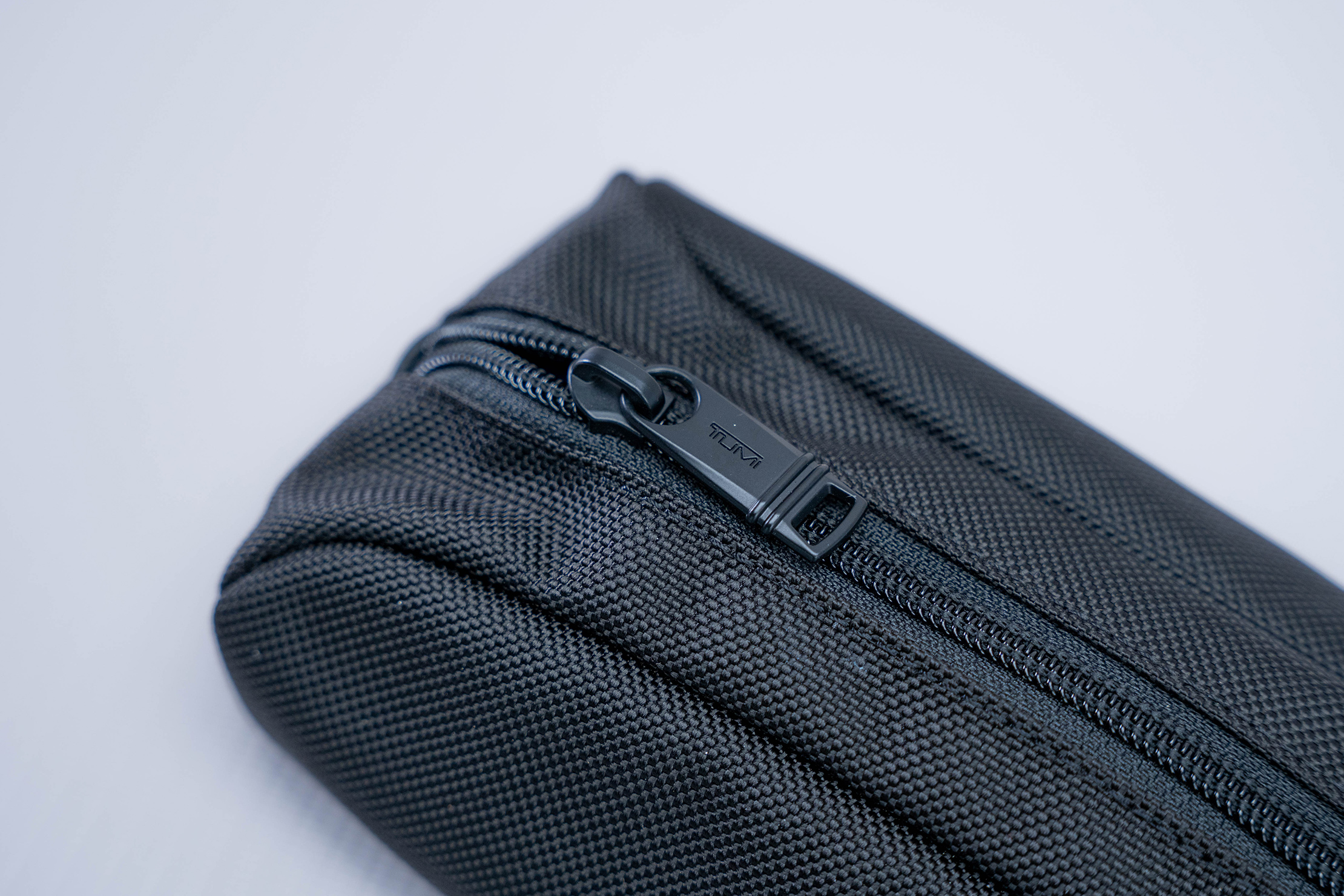 Tumi electronic shop cord pouch