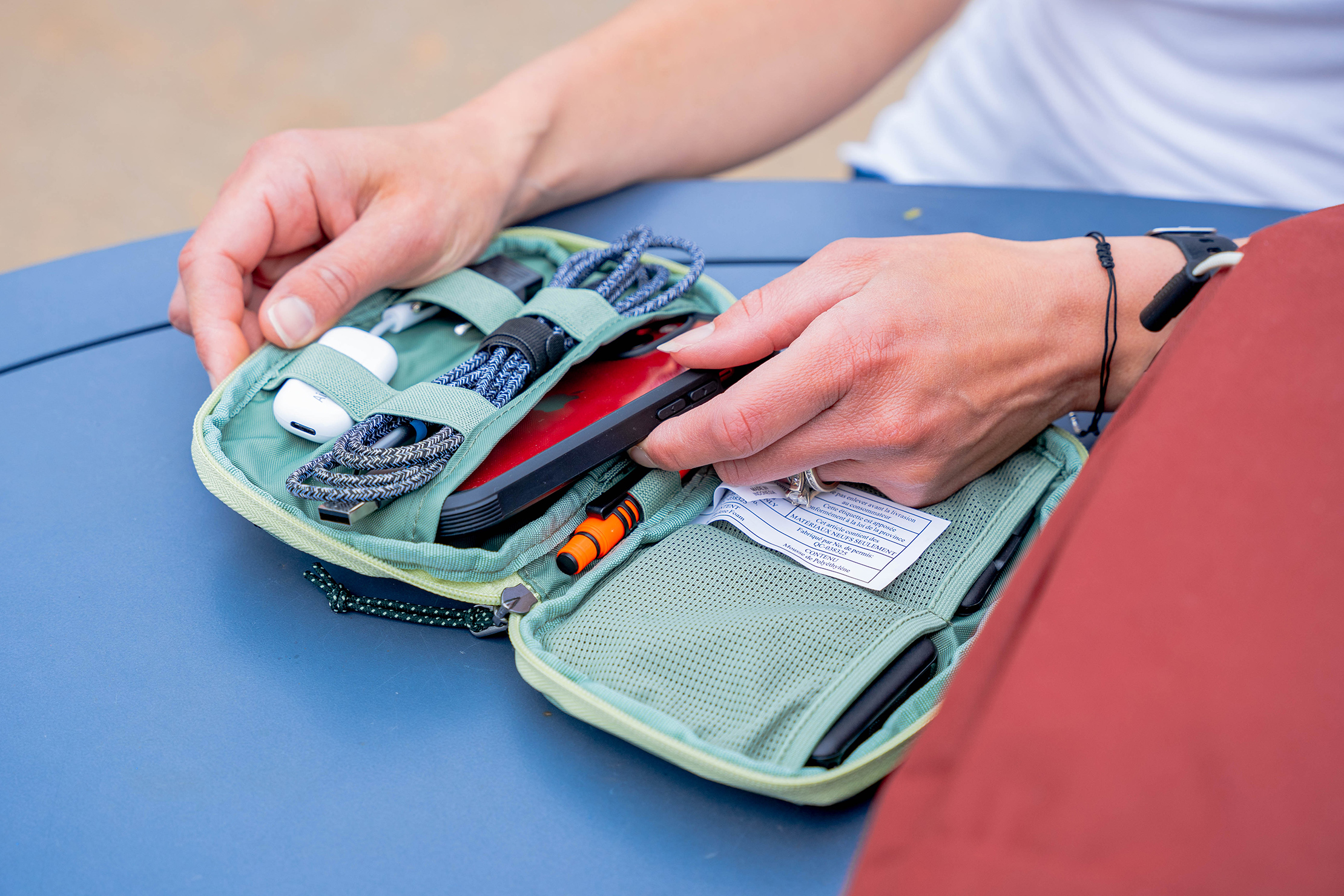 Eagle creek store tech organizer