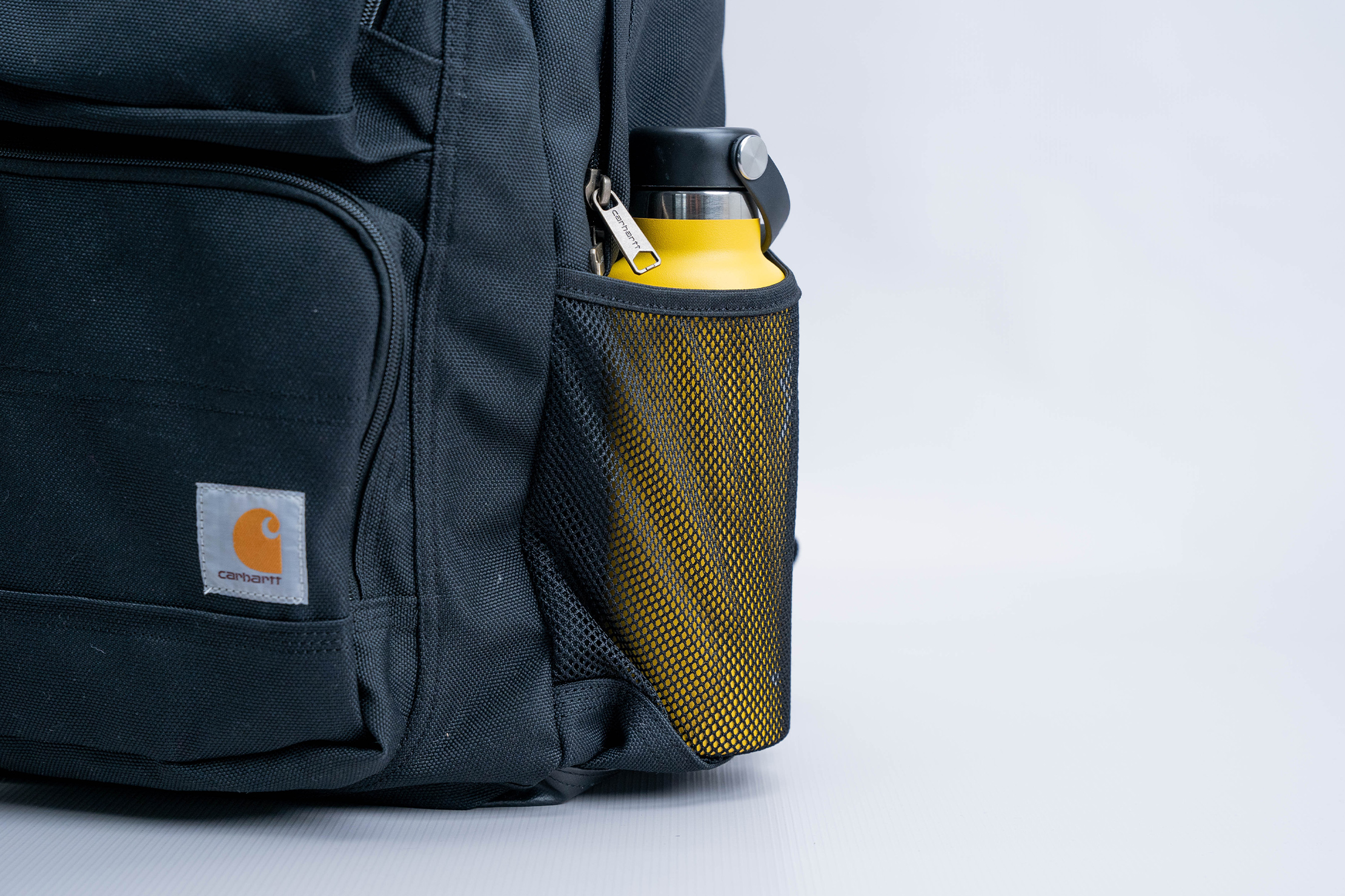 Carhartt Single-Compartment Backpack (27L) Water Bottle
