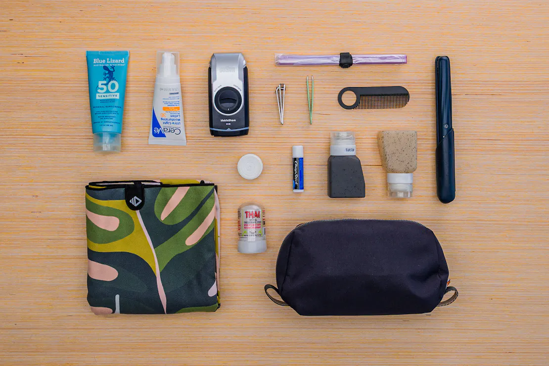 Vacation Packing List Men's Toiletries
