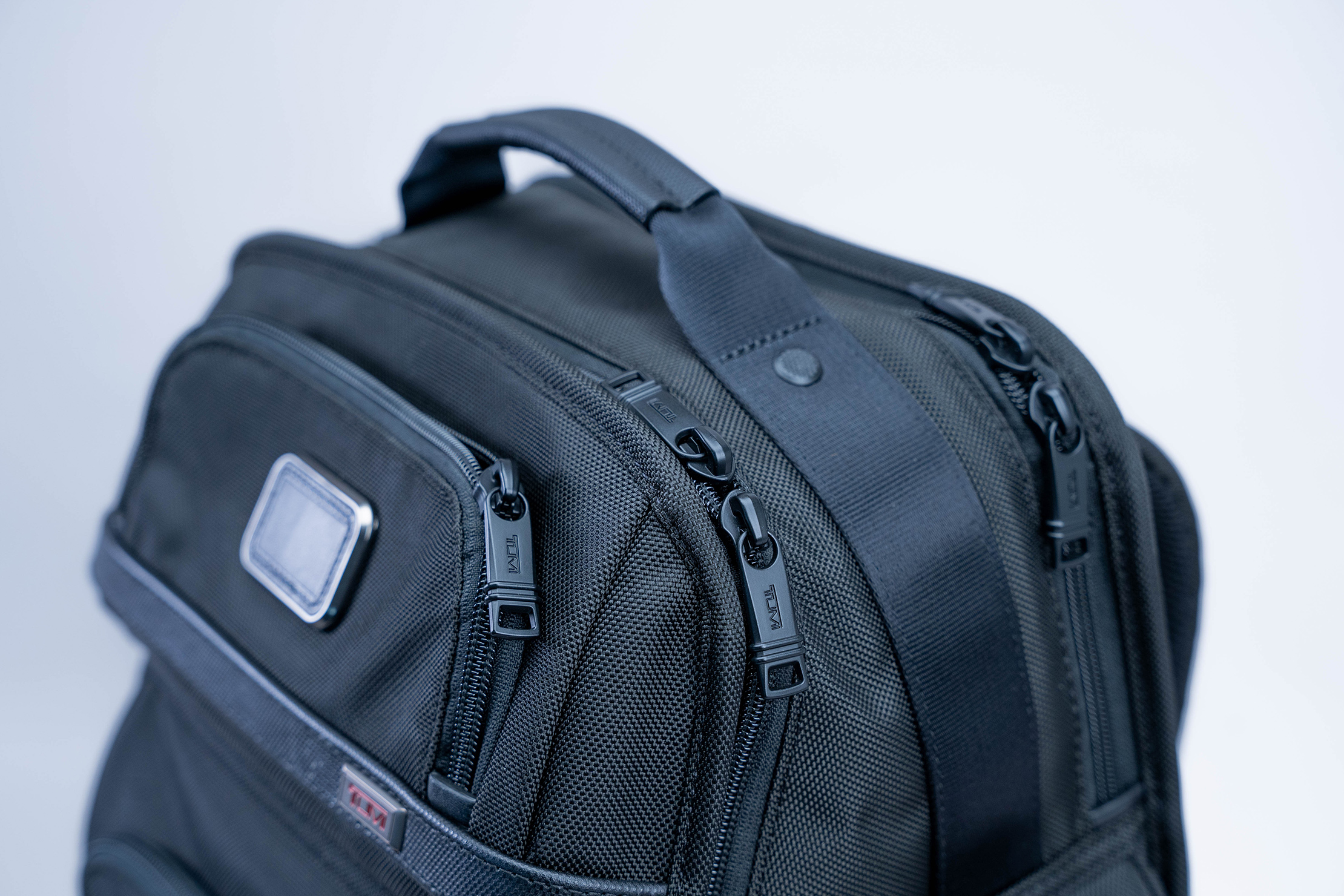 Tumi slim solutions brief cheap pack review