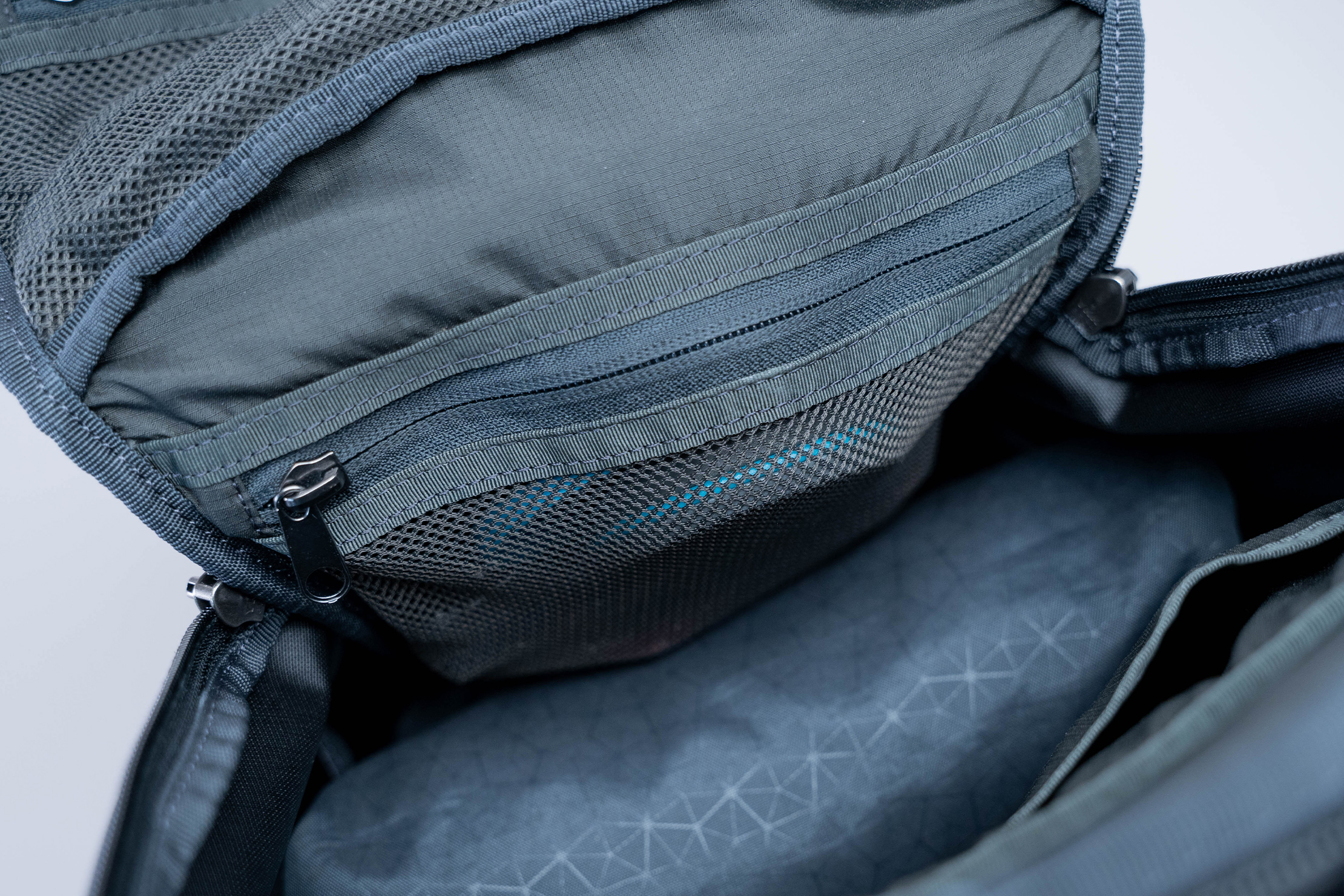 Thule EnRoute 14L Backpack Interior