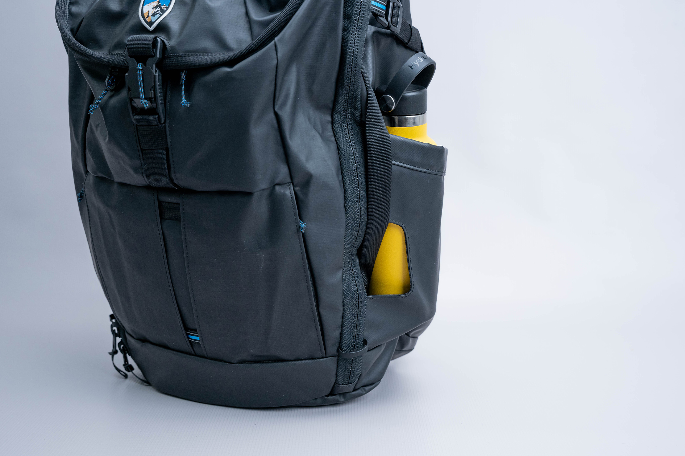 KUHL Eskape 25 Backpack Water Bottle