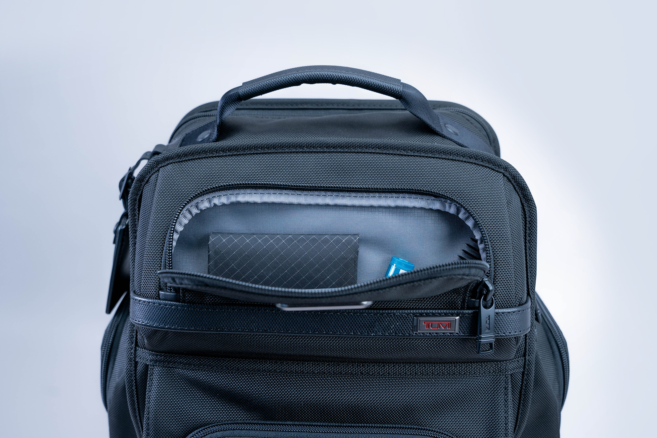 Tumi brief discount pack review