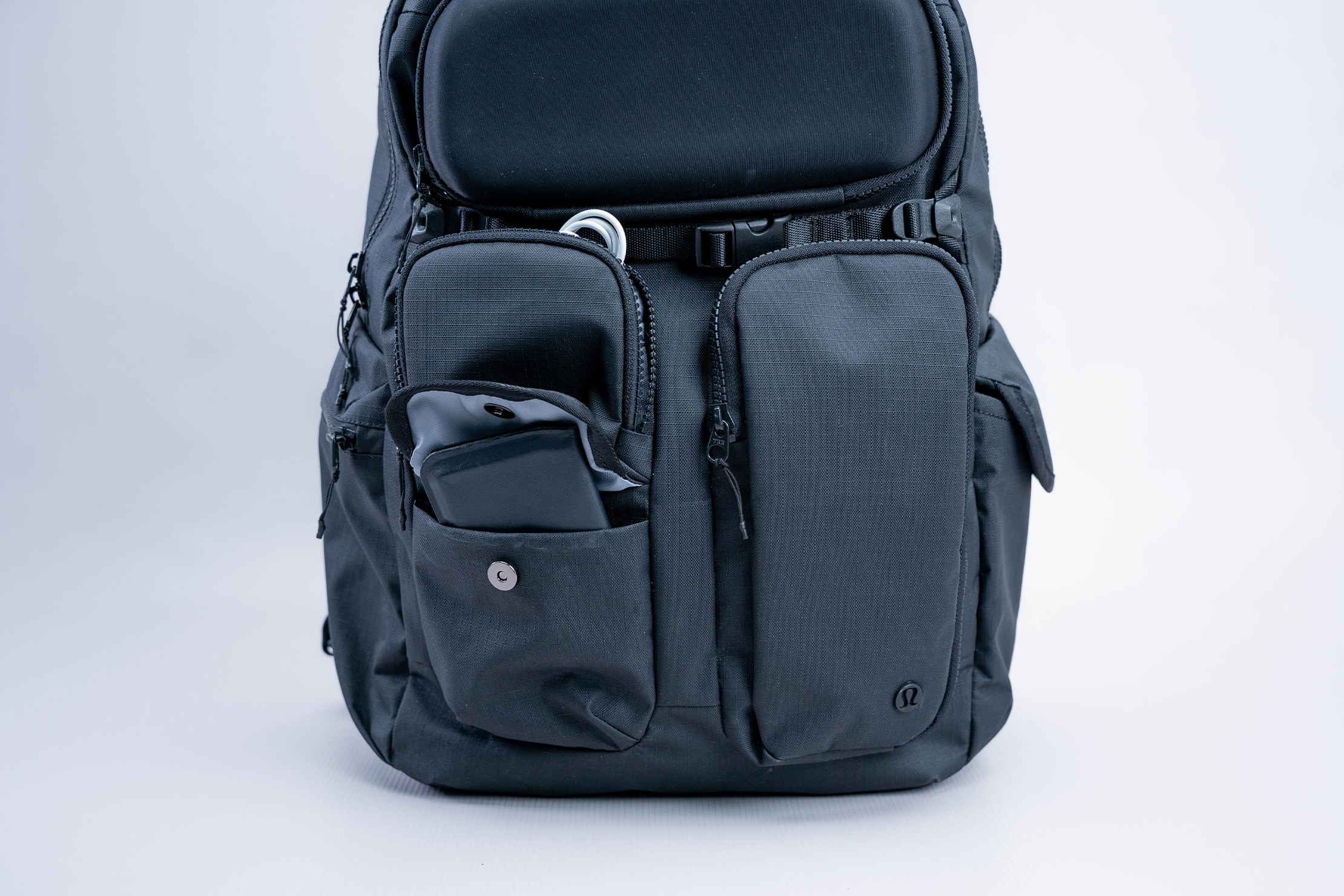 lululemon Cruiser Large Backpack 28L Front Pockets