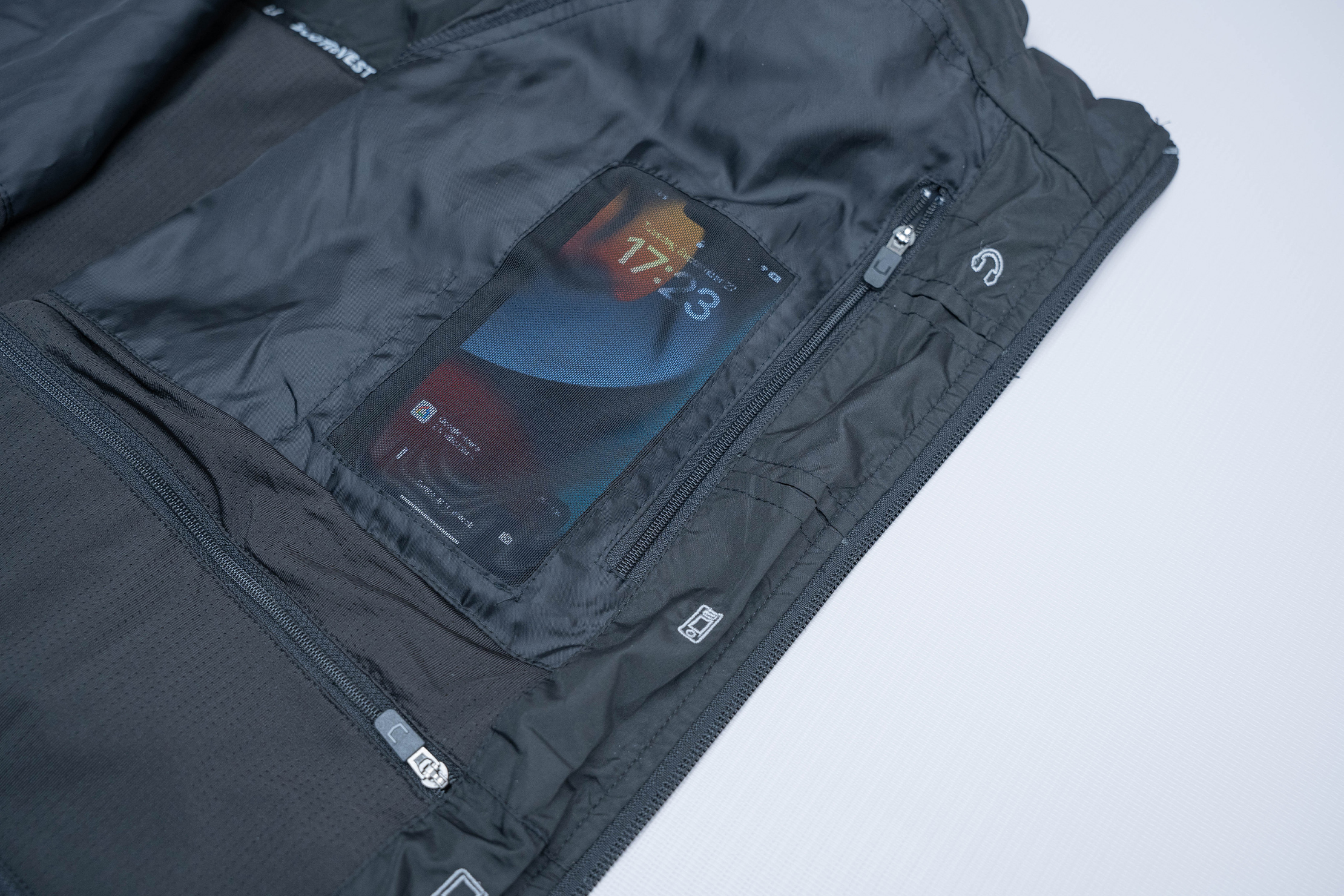 SCOTTeVEST Pack Windbreaker Phone Pocket