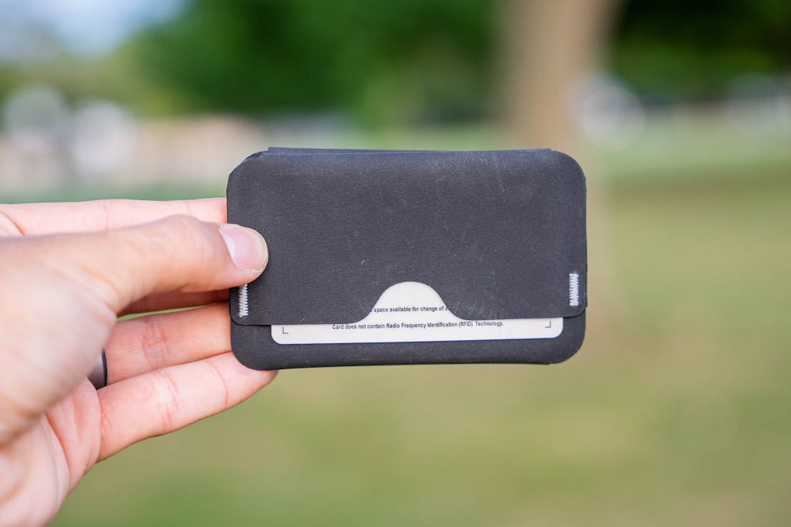 Ainste Minimal Wallets are Perfect for Dads and Grads